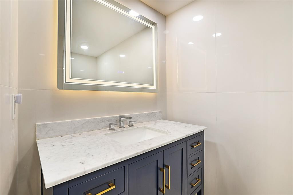 2800 N Ocean Drive B-9a Property Photo 22