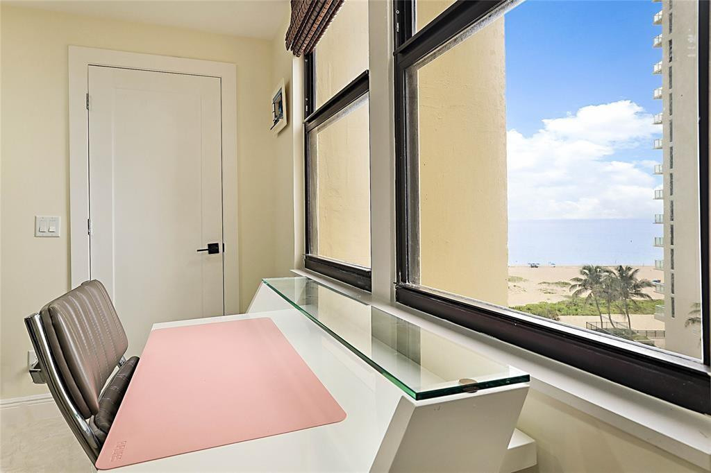 2800 N Ocean Drive B-9a Property Photo 26