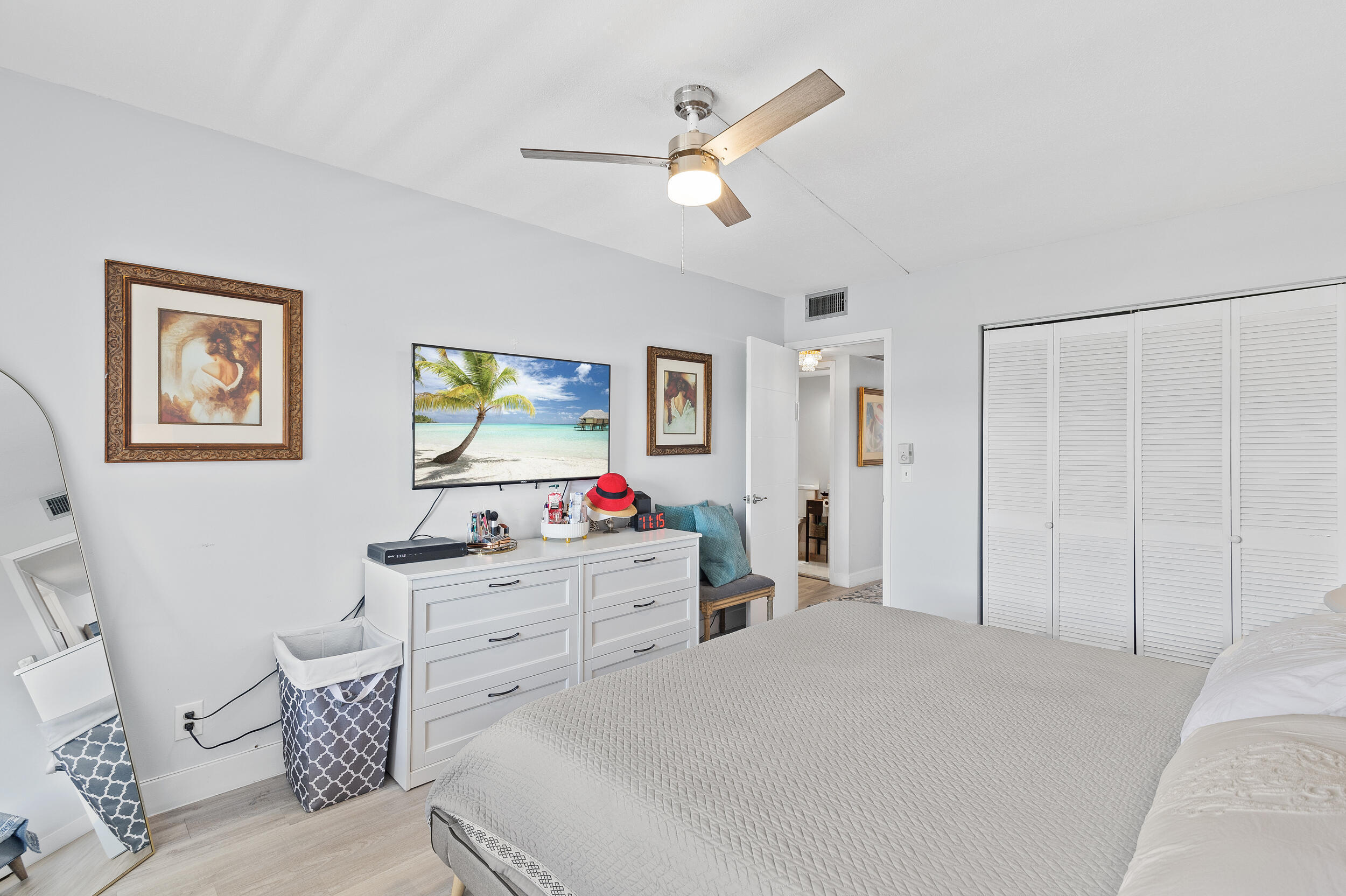 4064 Cornwall D Property Photo 17