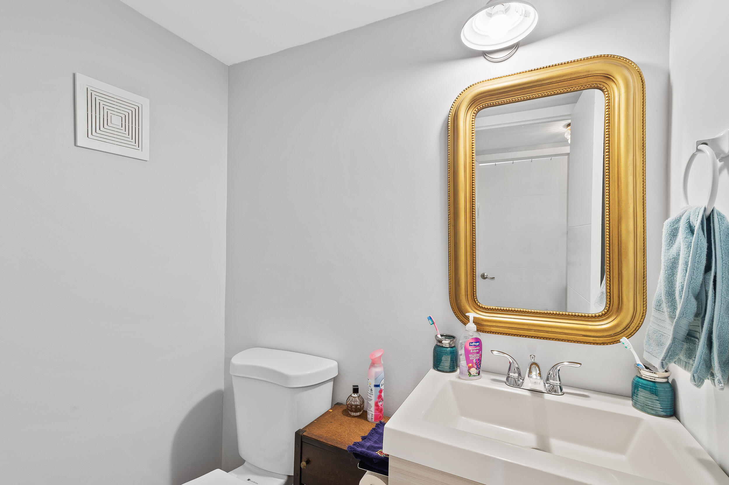 4064 Cornwall D Property Photo 25