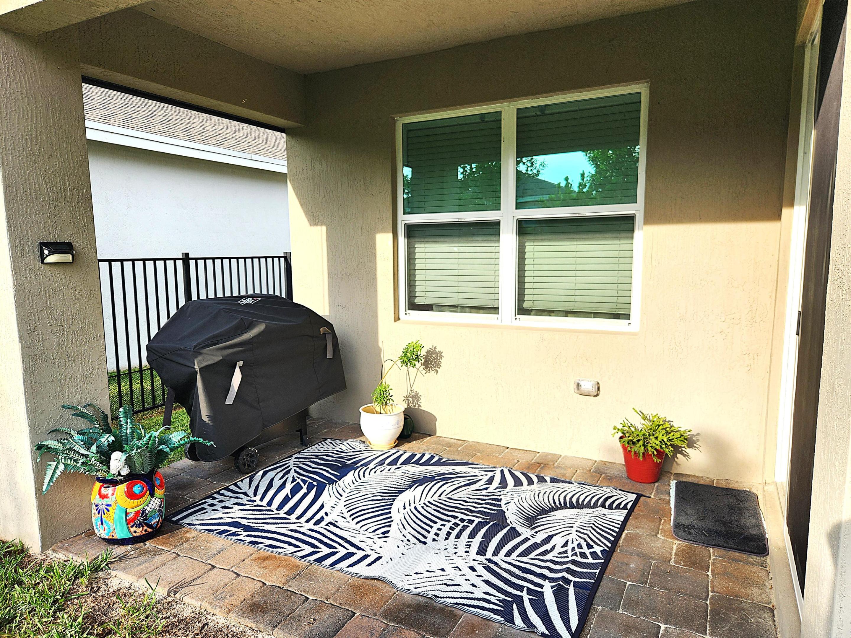 2841 Ne Breezeway Circle Property Photo 28