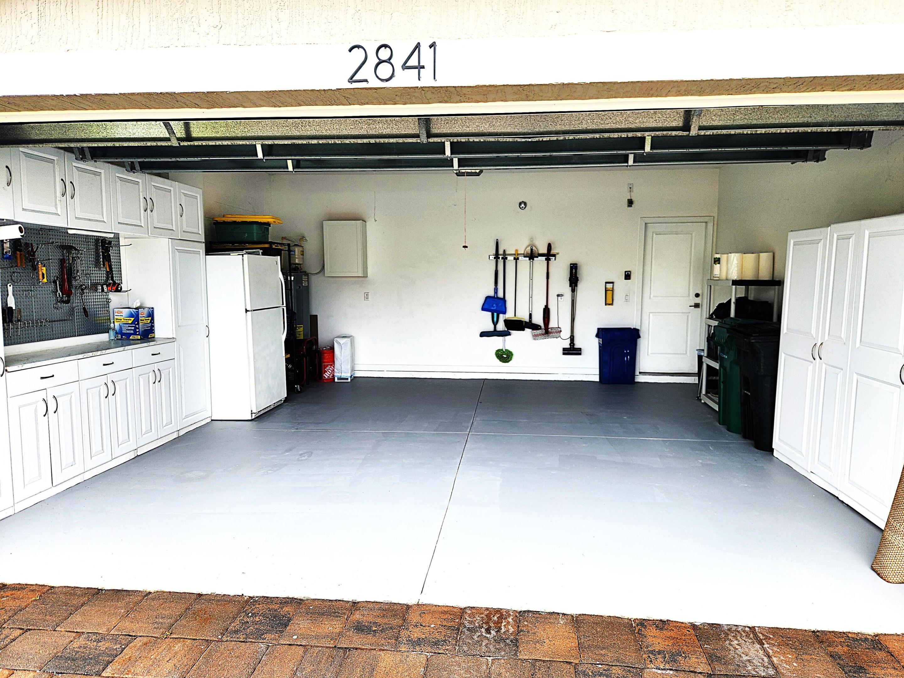 2841 Ne Breezeway Circle Property Photo 35