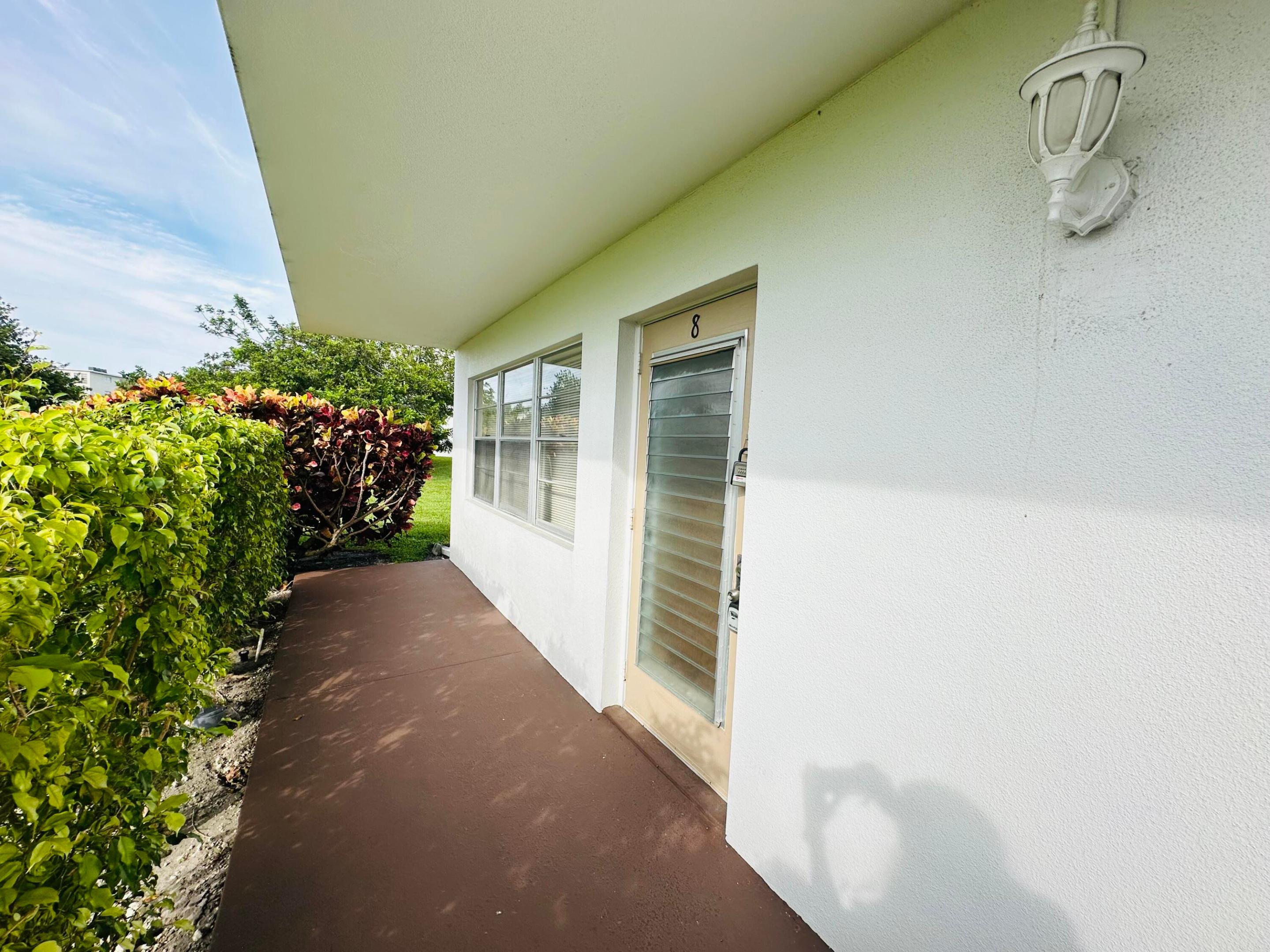 8 Grantham D Property Photo 2