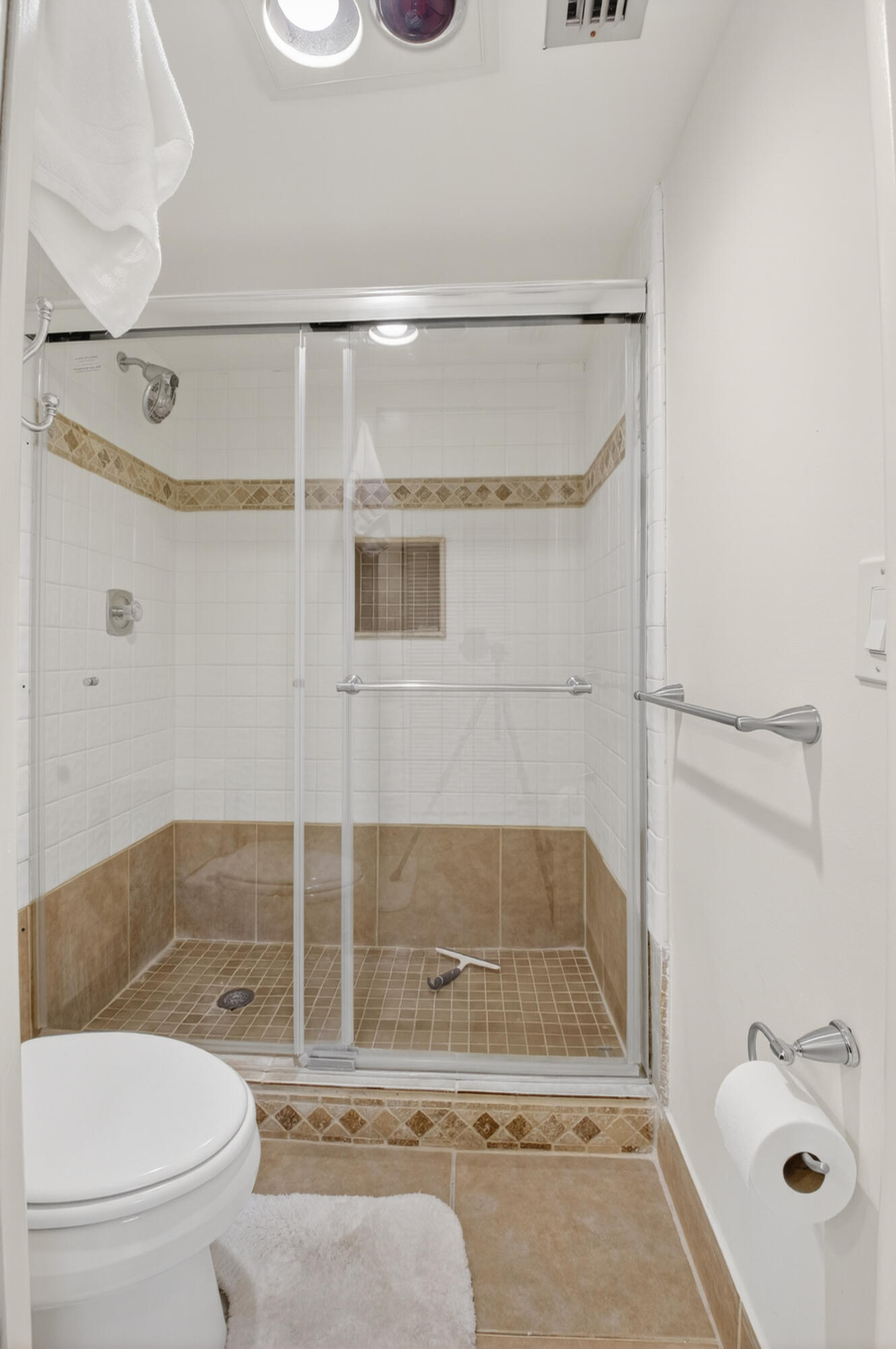 3604 Bridgewood Drive Property Photo 24