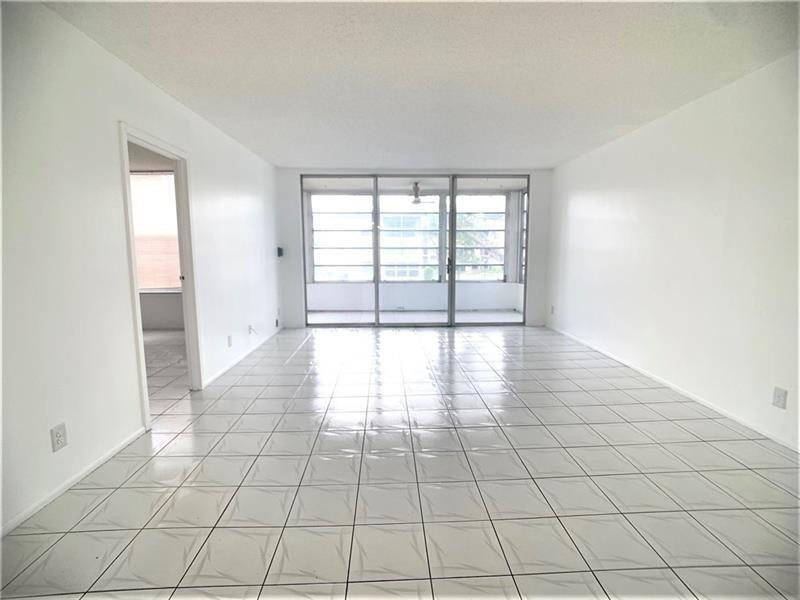 8360 Sands Point Boulevard G210 Property Photo 7