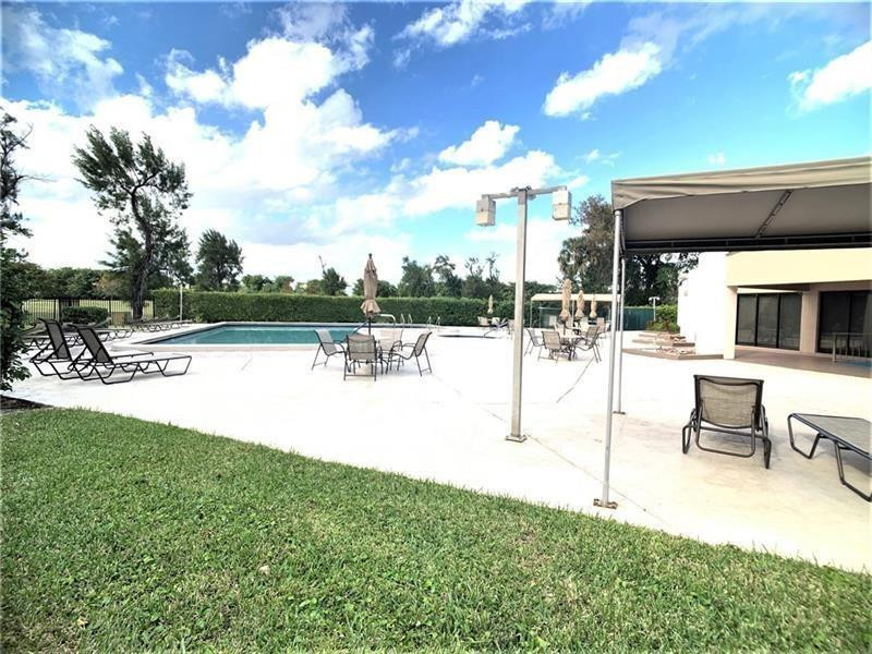8360 Sands Point Boulevard G210 Property Photo 17