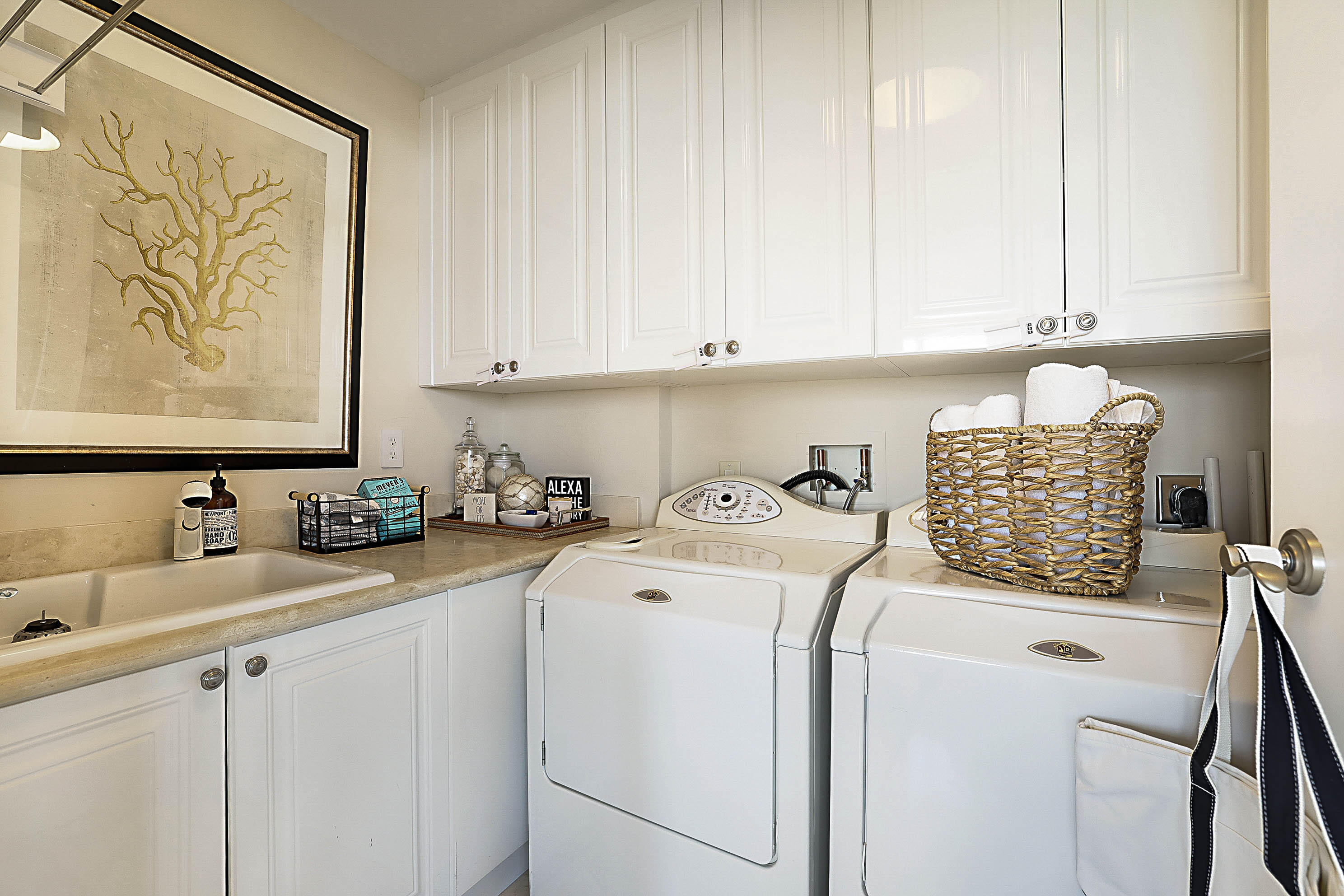 2700 N Ocean Drive 2206b Property Photo 22