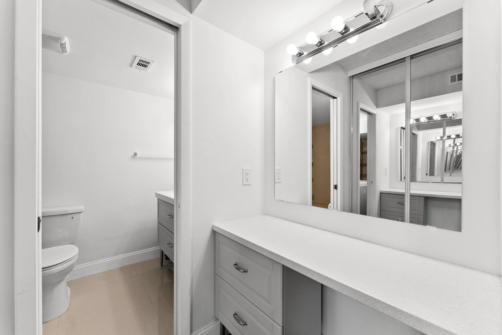 3874 Victoria Drive Property Photo 13