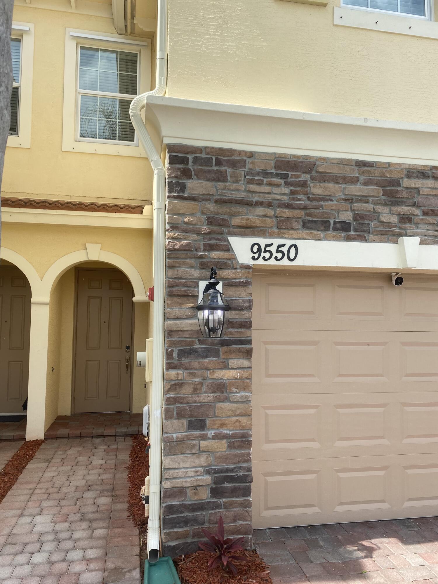 9550 Sw Purple Martin Way Property Photo 2