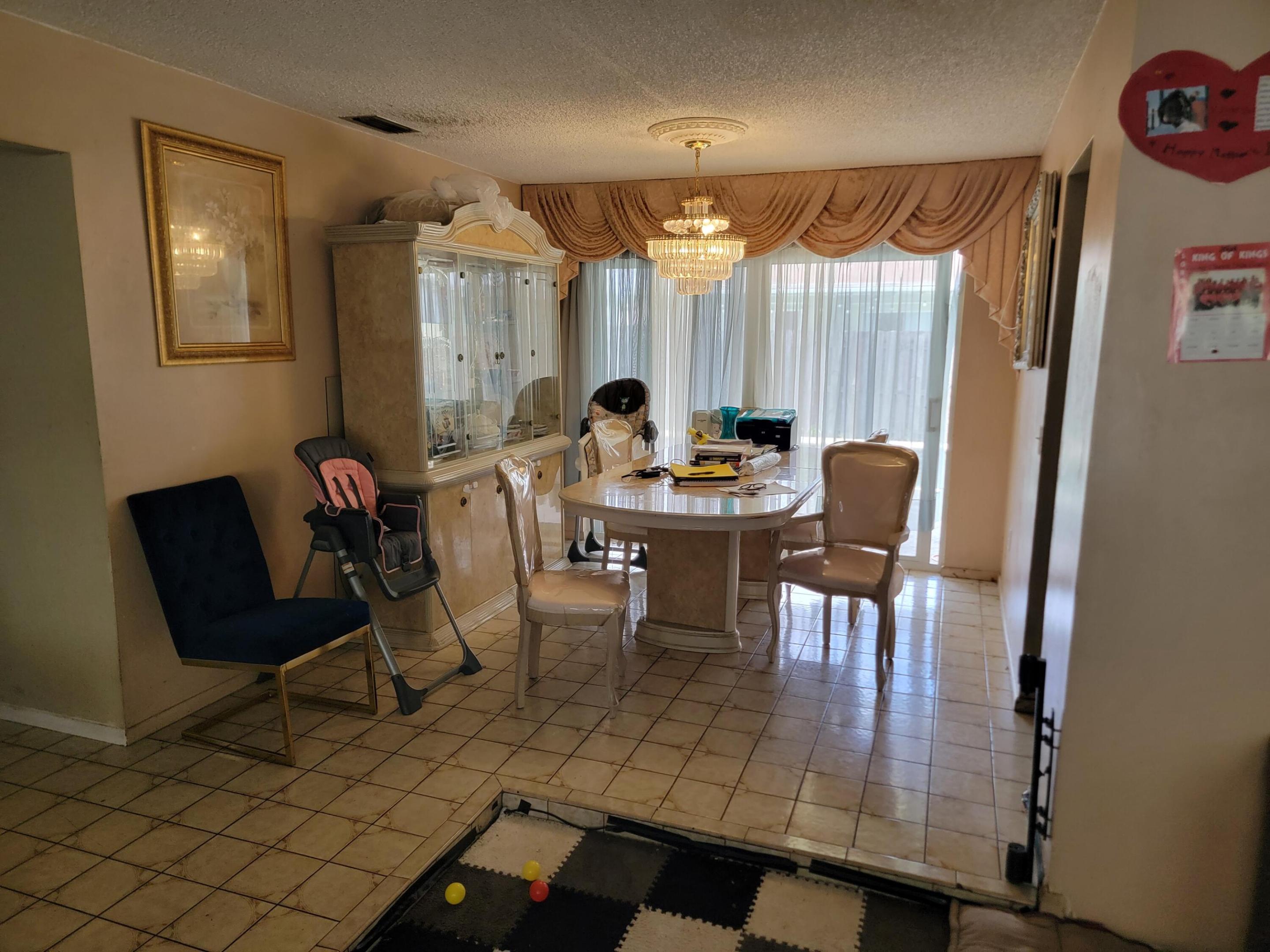 10641 Nw 28th Place Property Photo 12