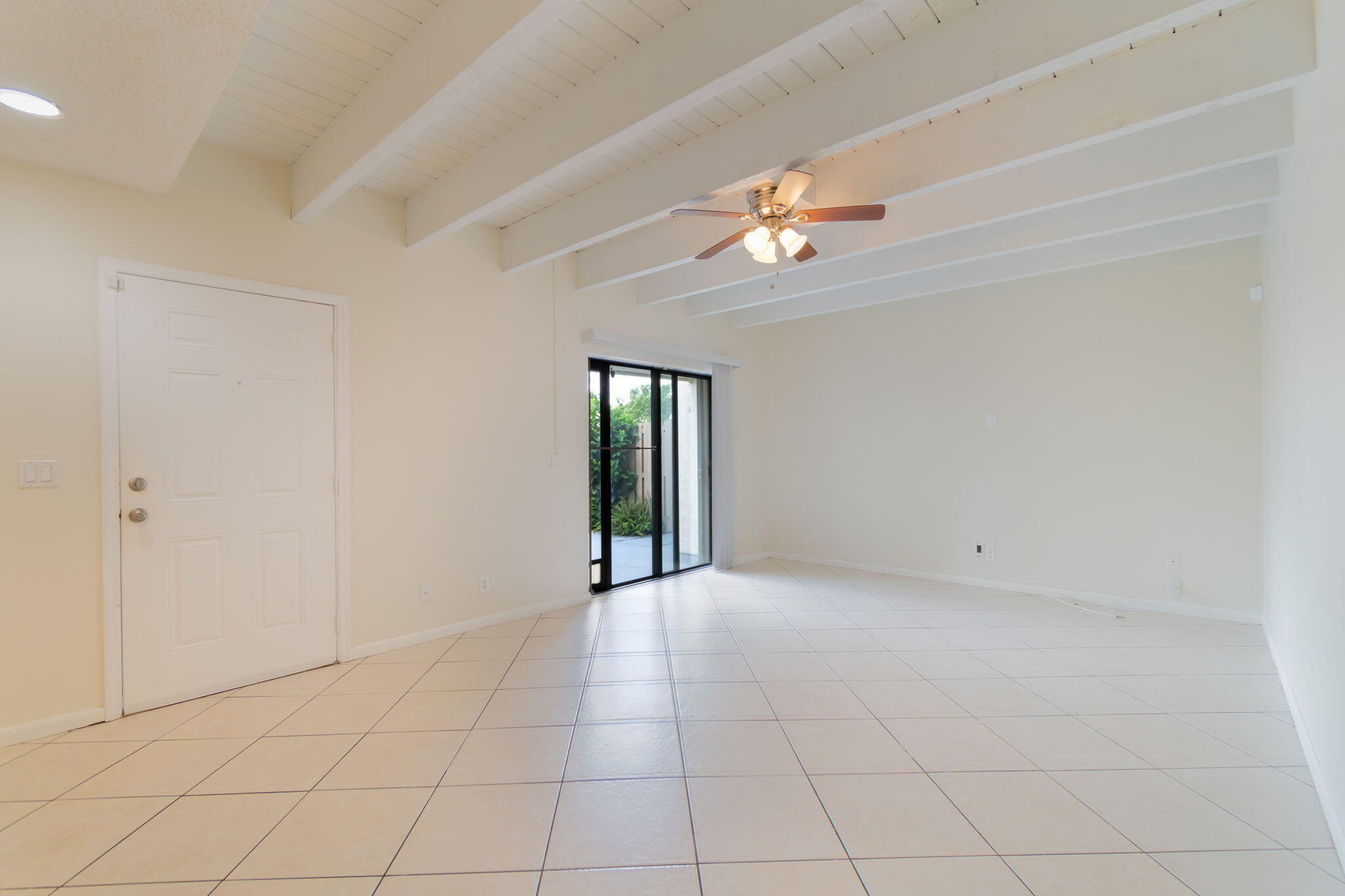 1530 Shaker Circle Property Photo 6