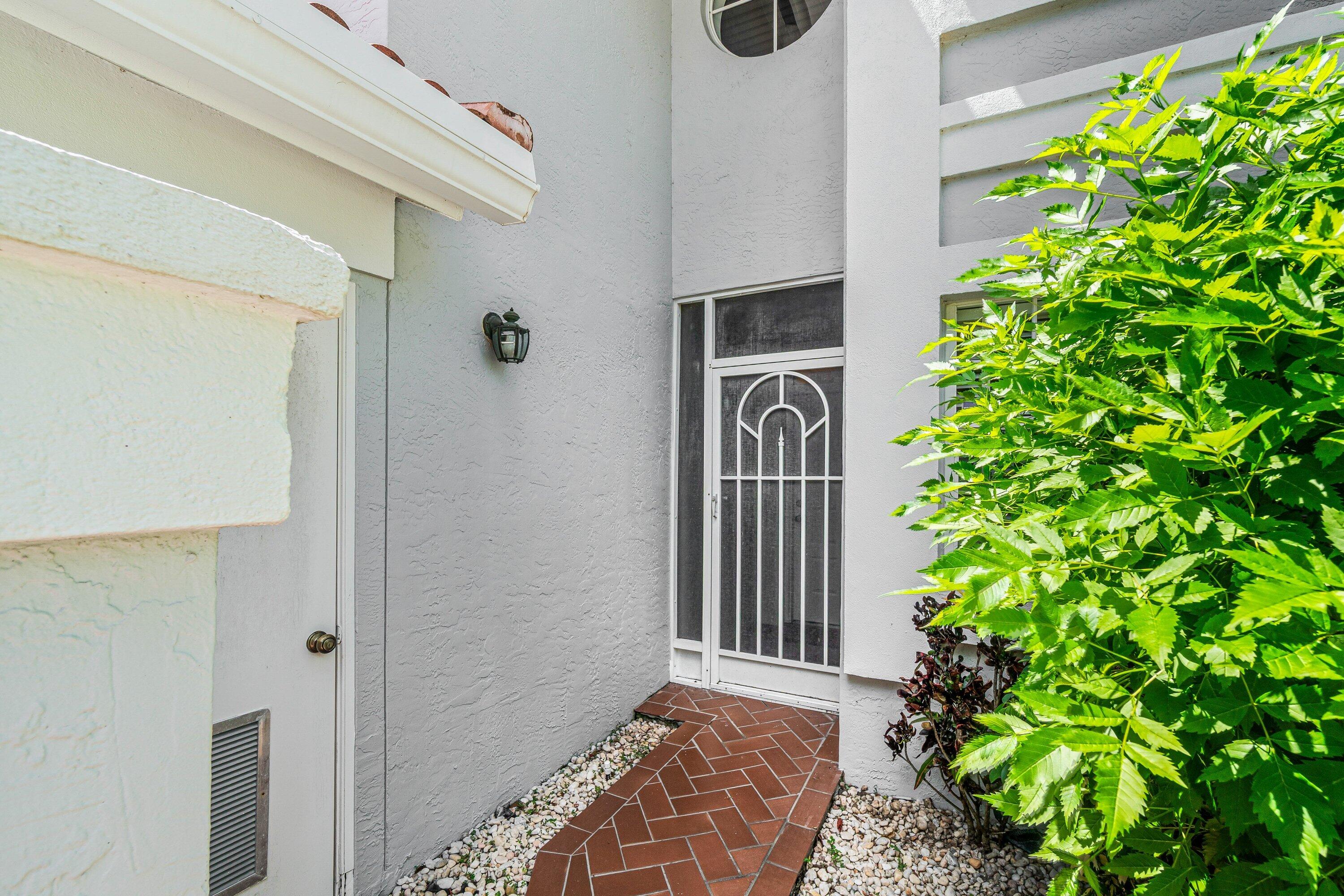 7408 Lake Meadow Way 101 Property Photo 4