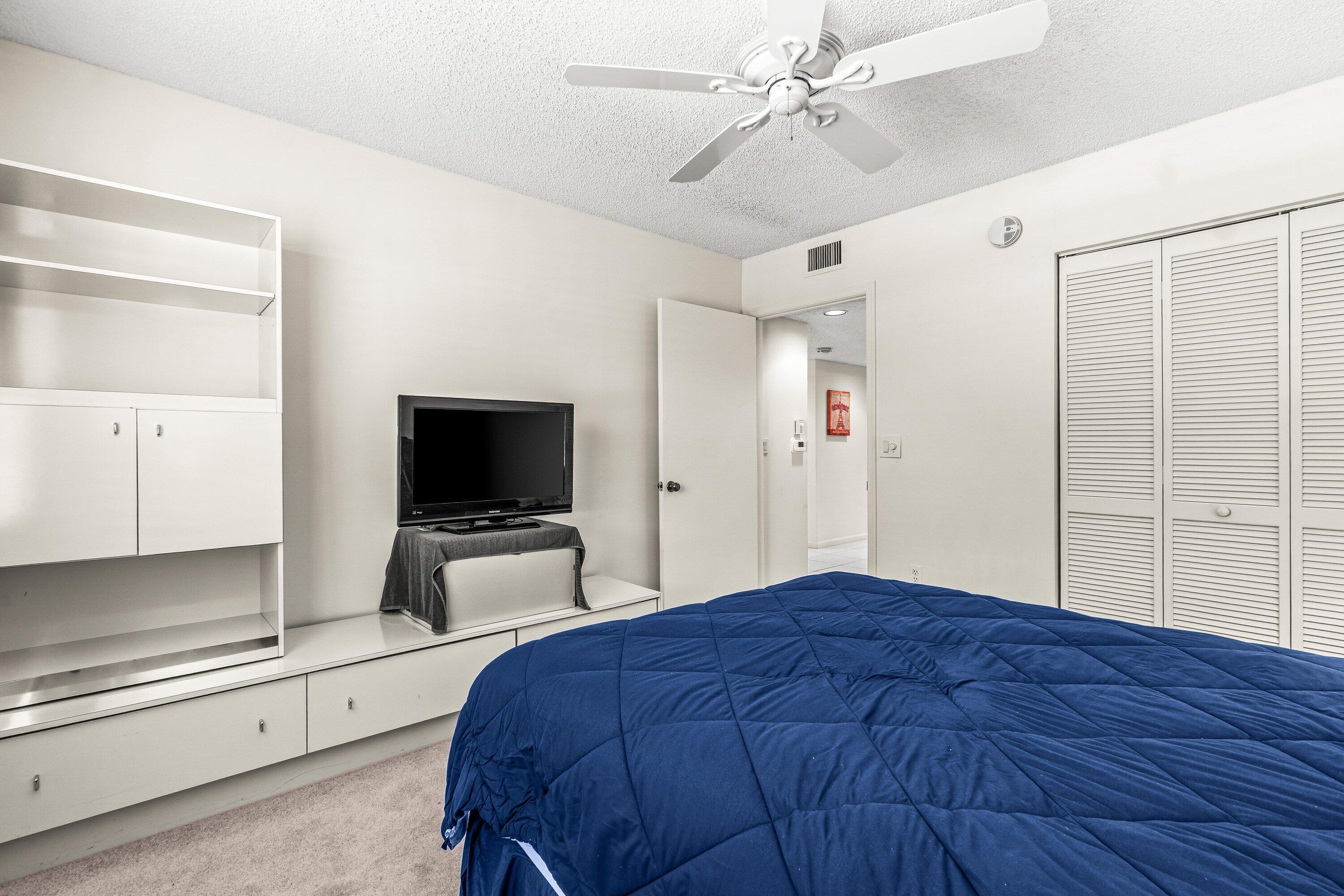 7408 Lake Meadow Way 101 Property Photo 22