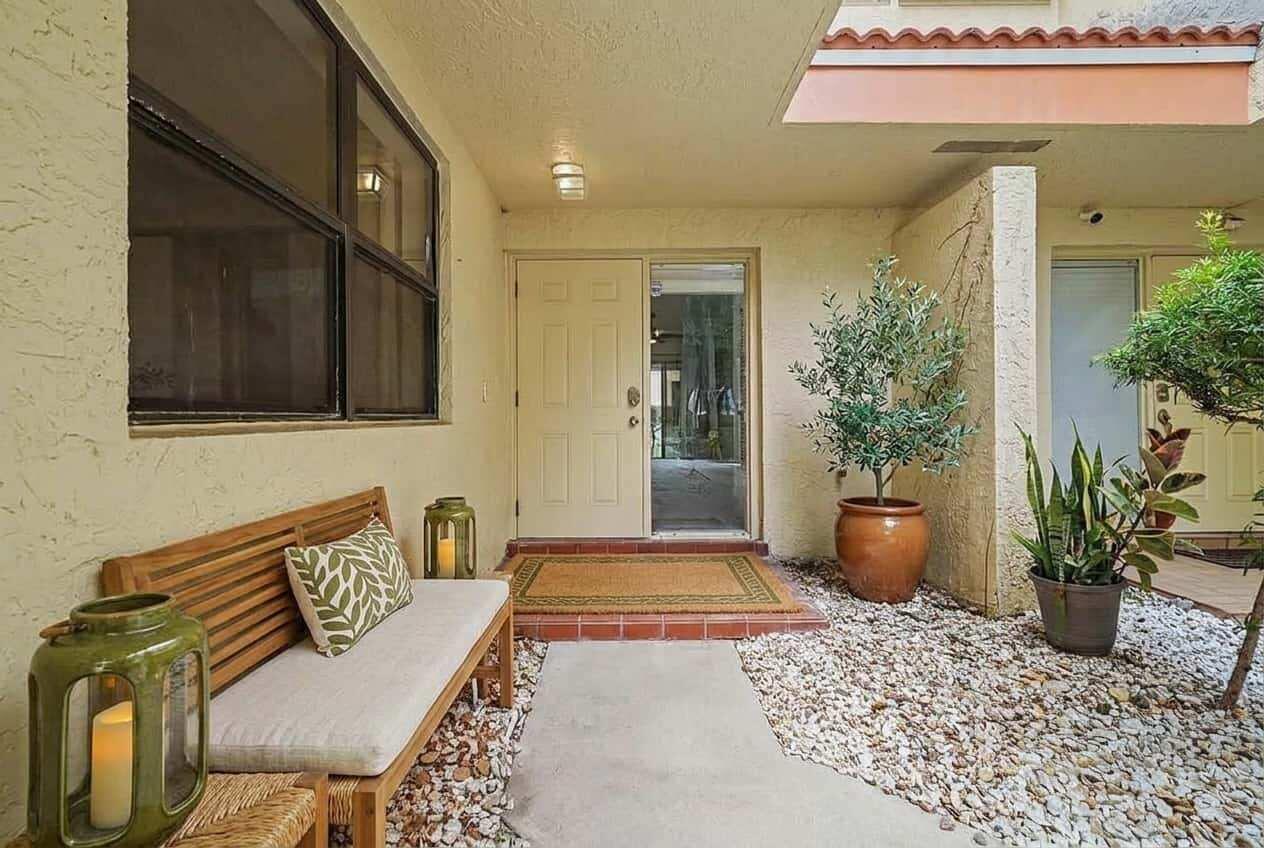 3405 EMERALD OAKS Drive 207