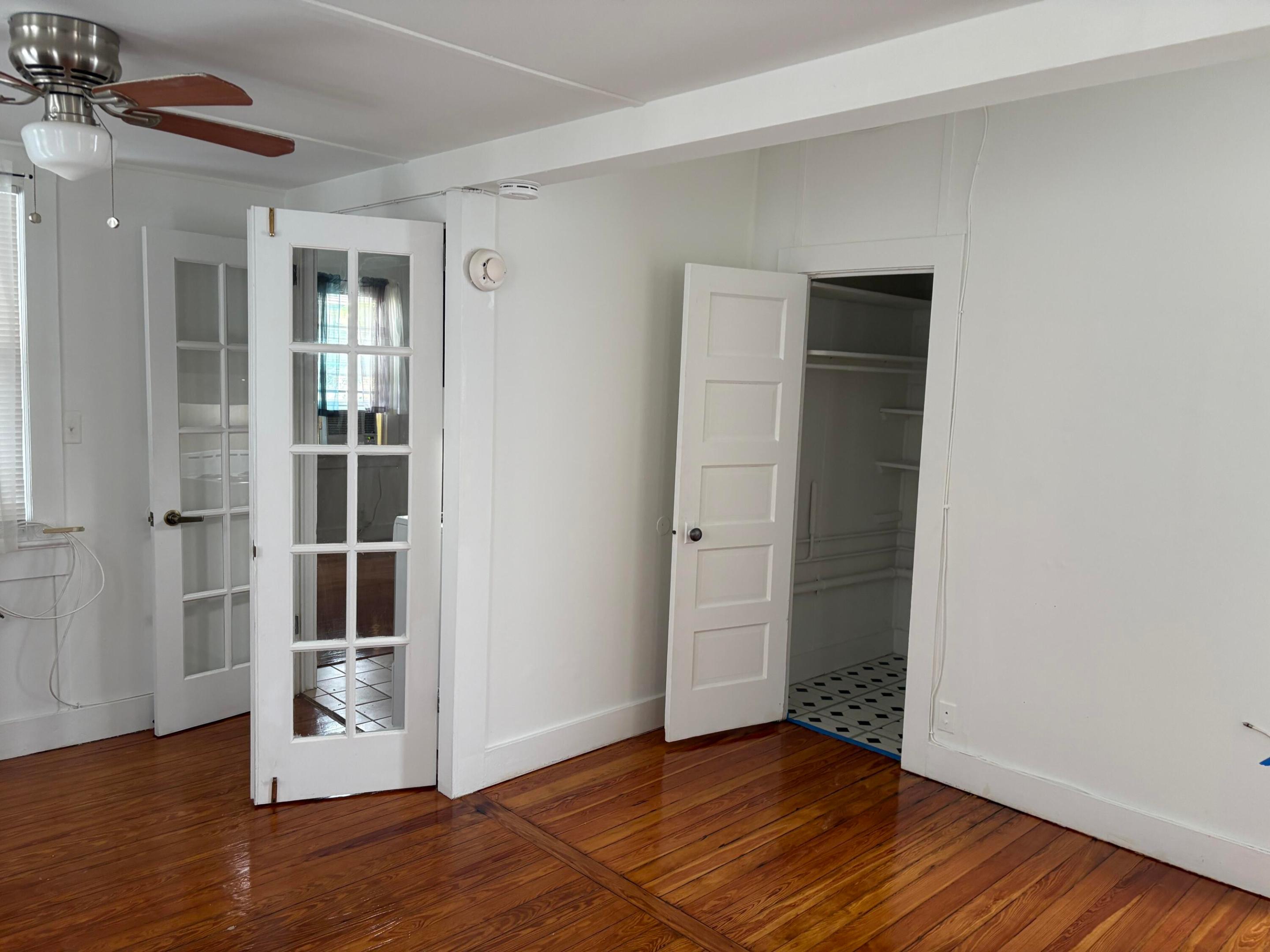 1912 Arthur Street B Property Photo 8