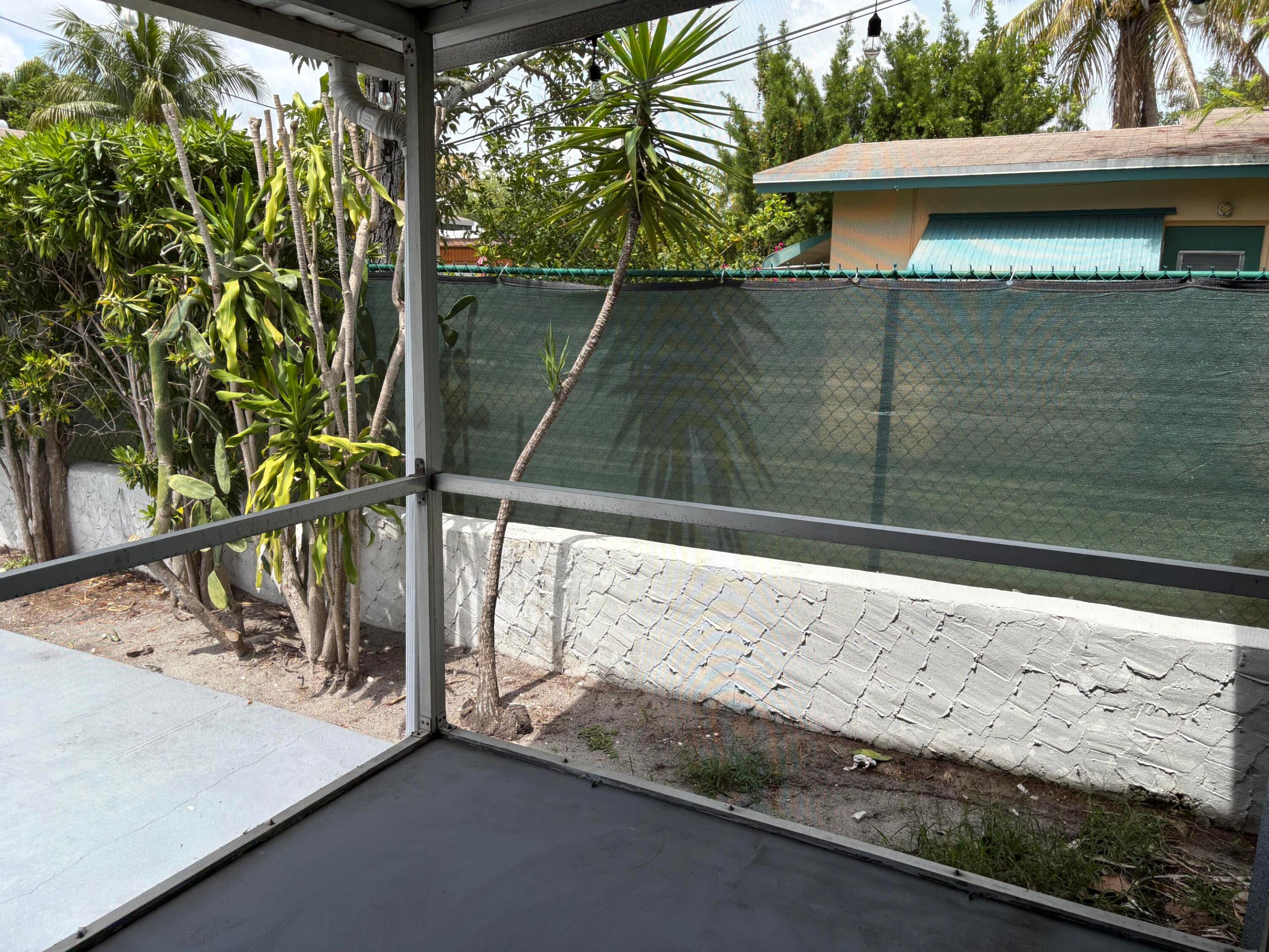 1912 Arthur Street B Property Photo 17