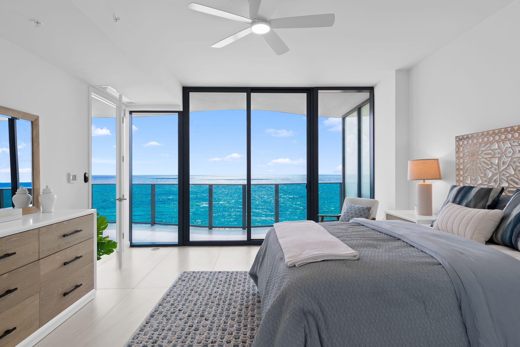900 N Ocean Boulevard 906 Property Photo 15