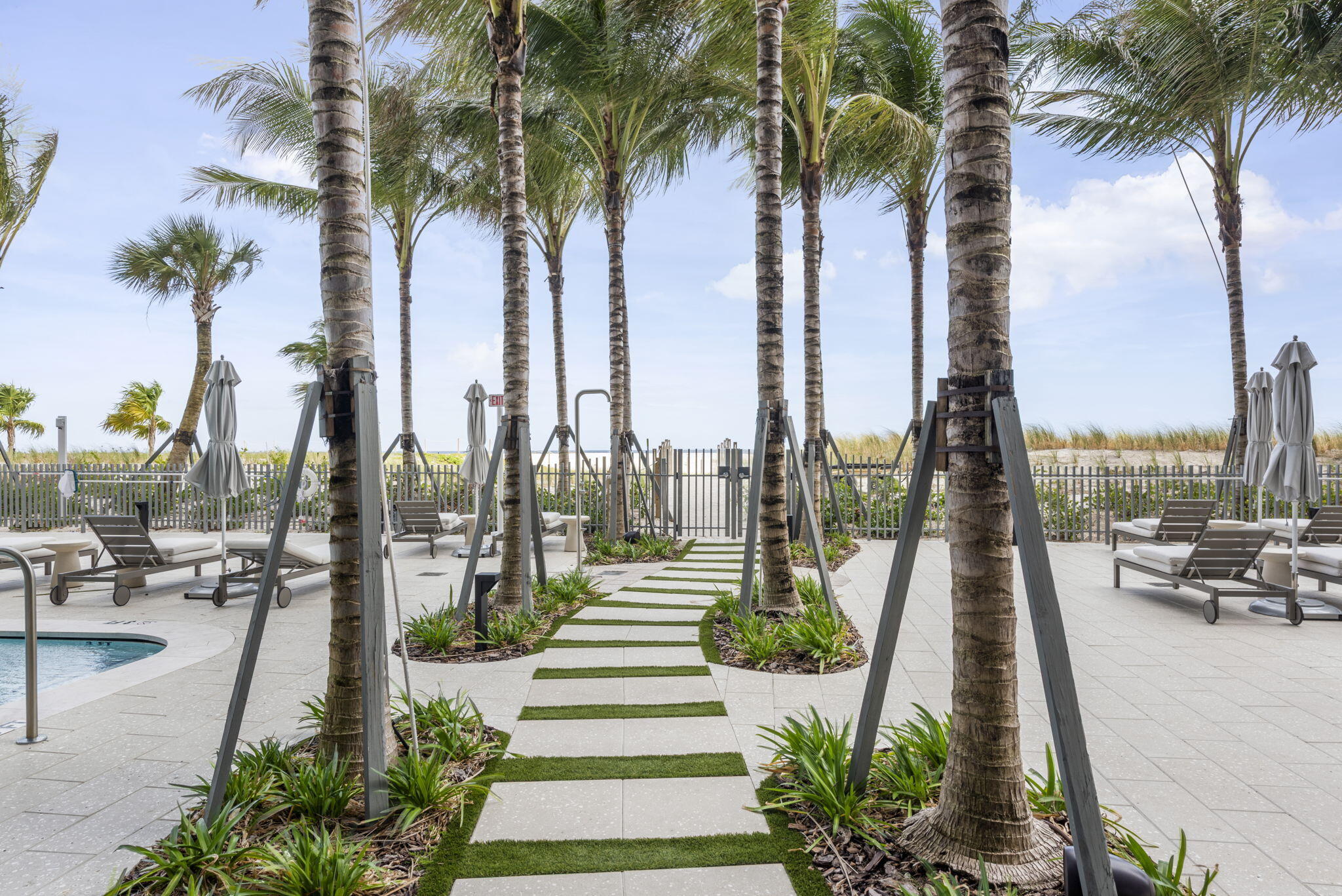 900 N Ocean Boulevard 906 Property Photo 60
