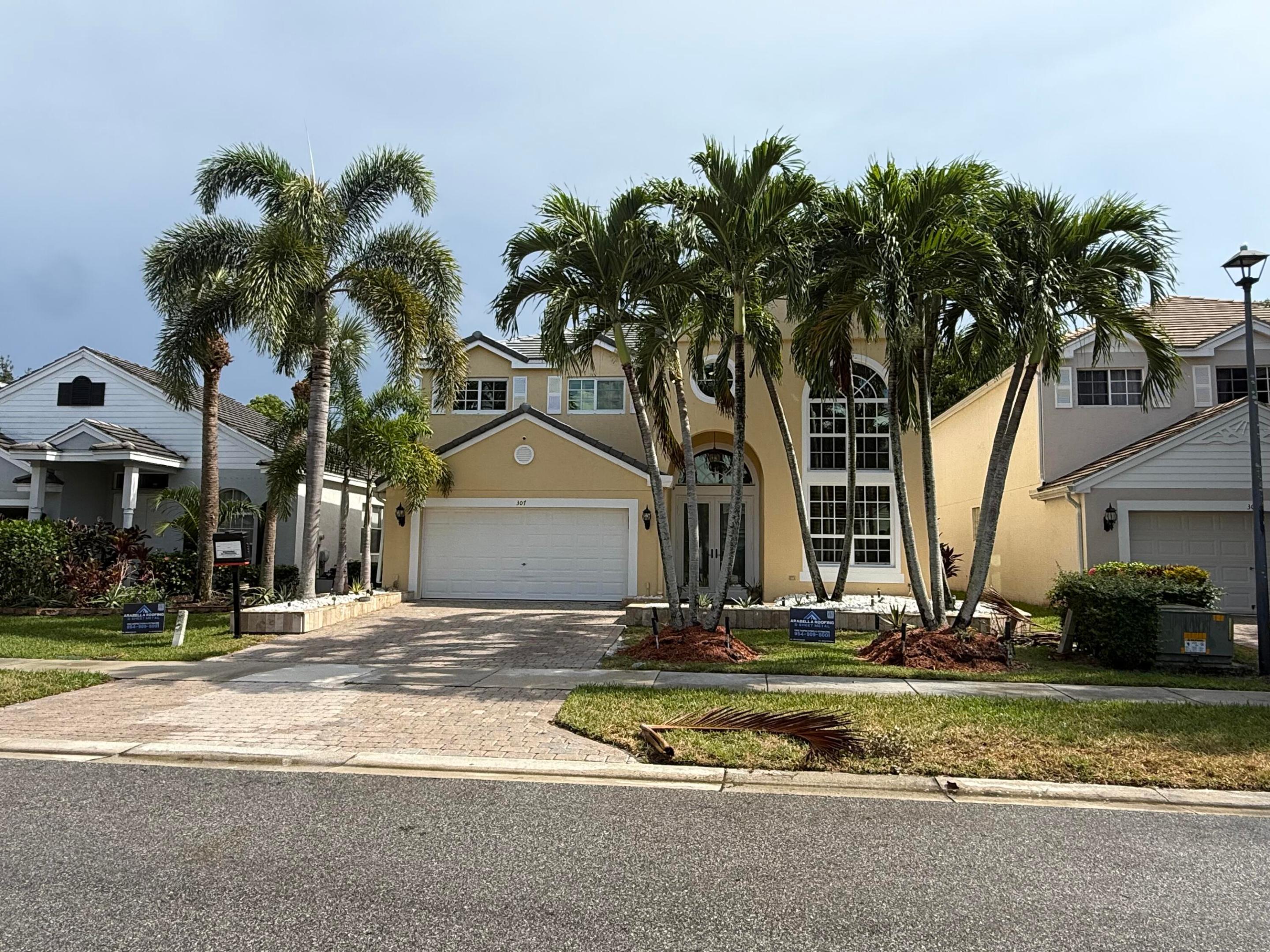 307 Berenger Walk Property Photo 3