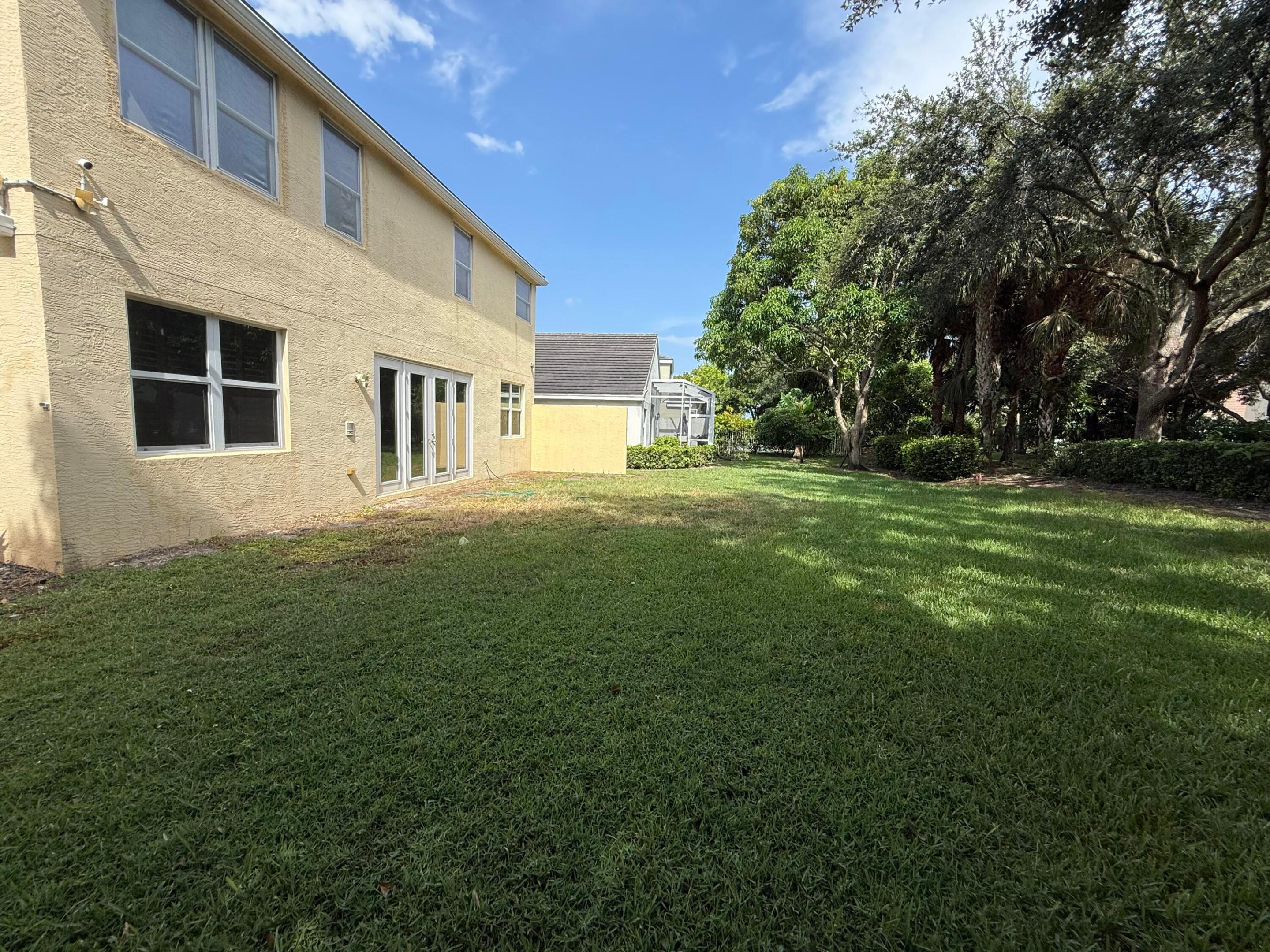307 Berenger Walk Property Photo 6
