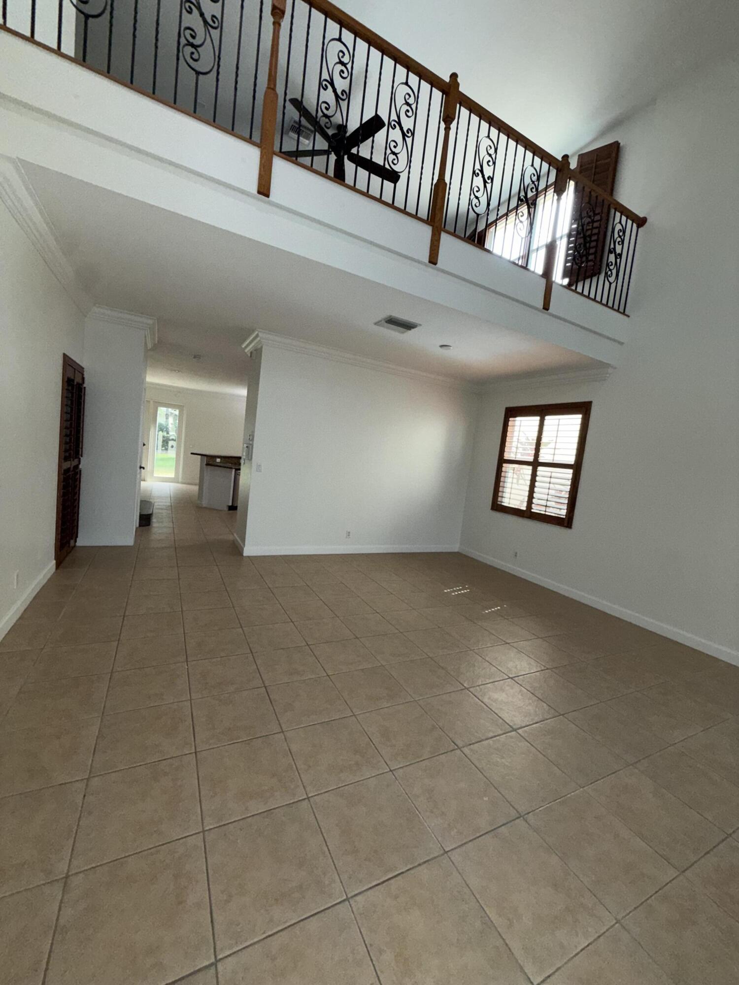 307 Berenger Walk Property Photo 8
