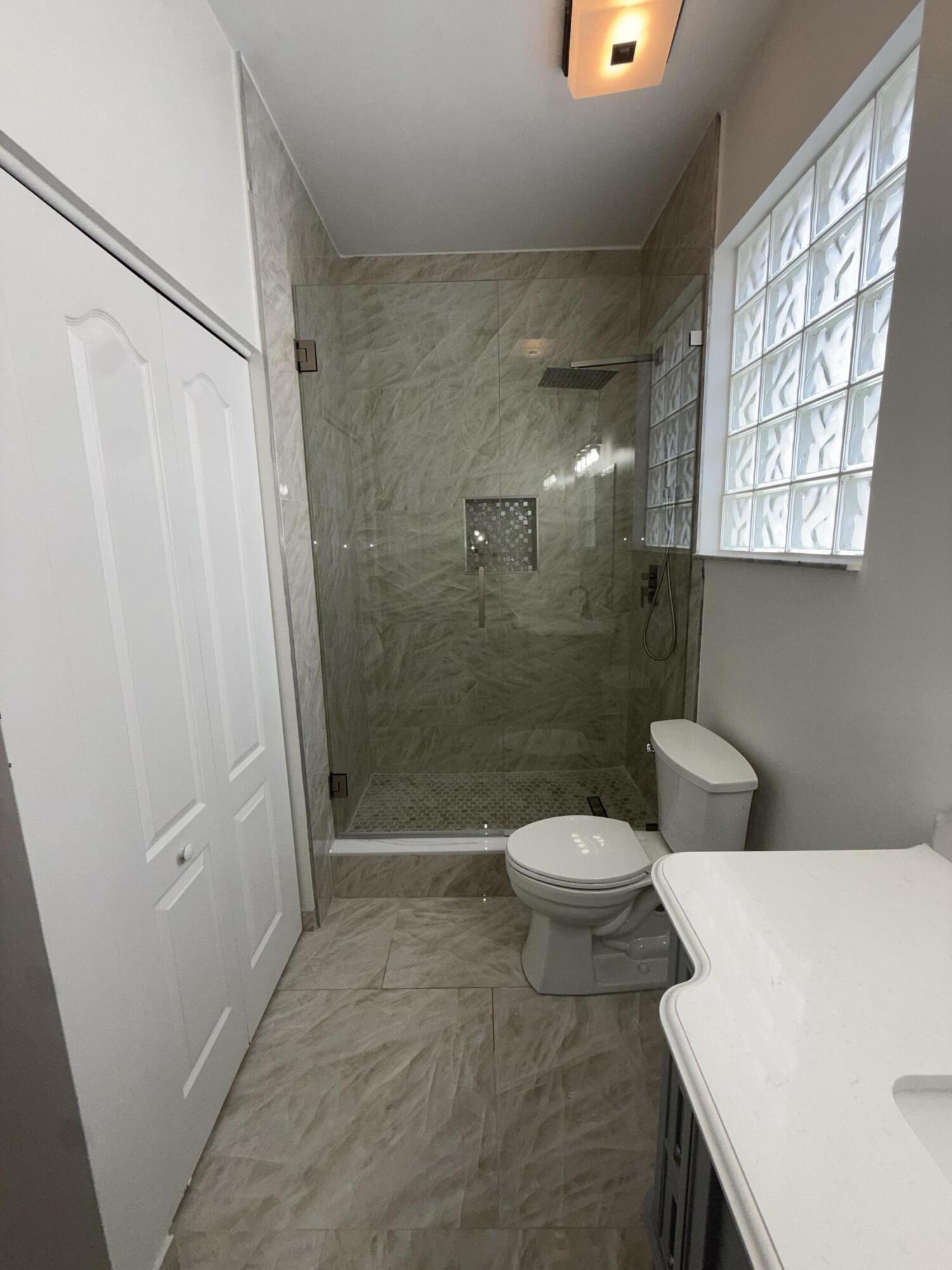 307 Berenger Walk Property Photo 15