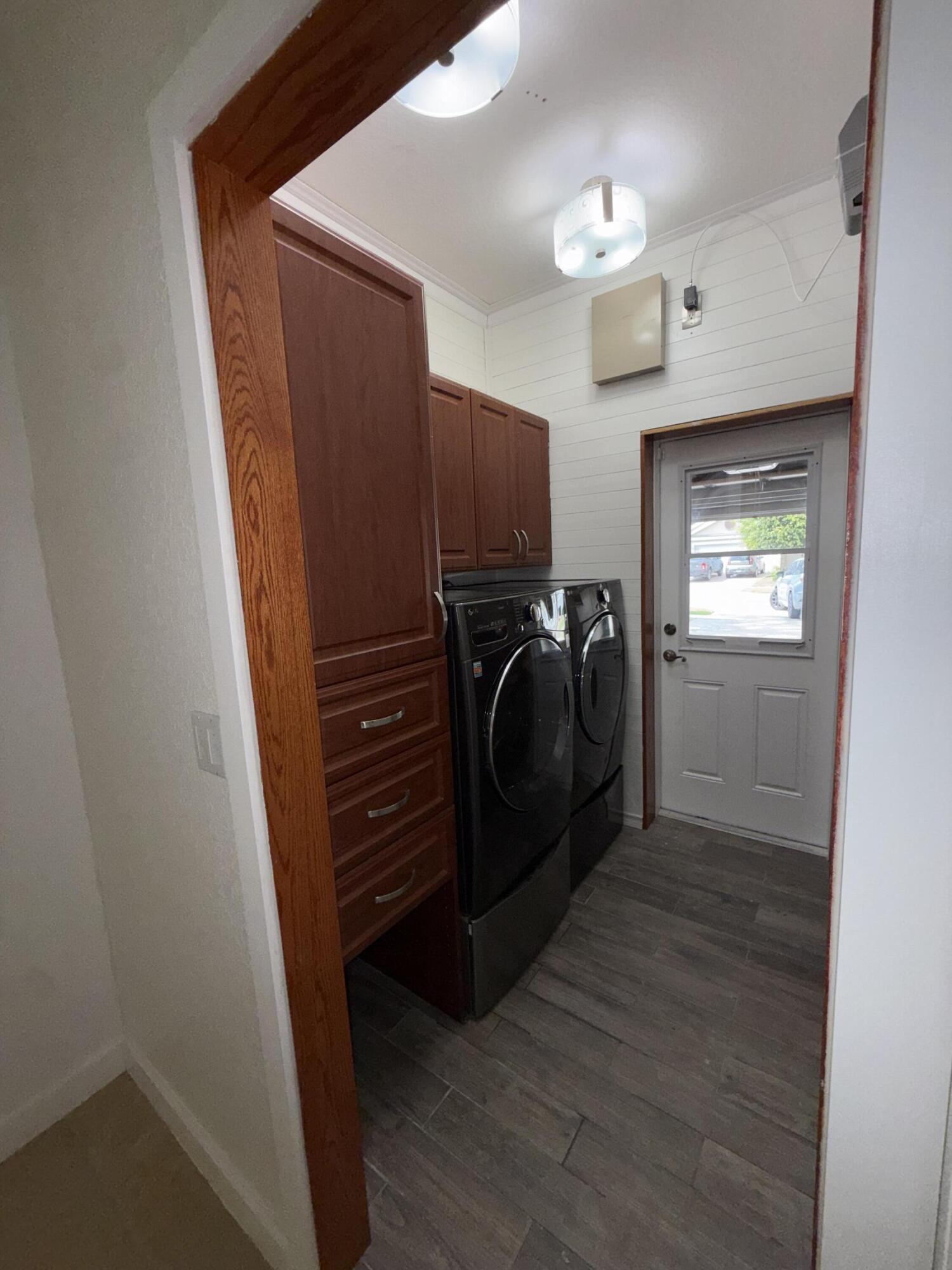 307 Berenger Walk Property Photo 16