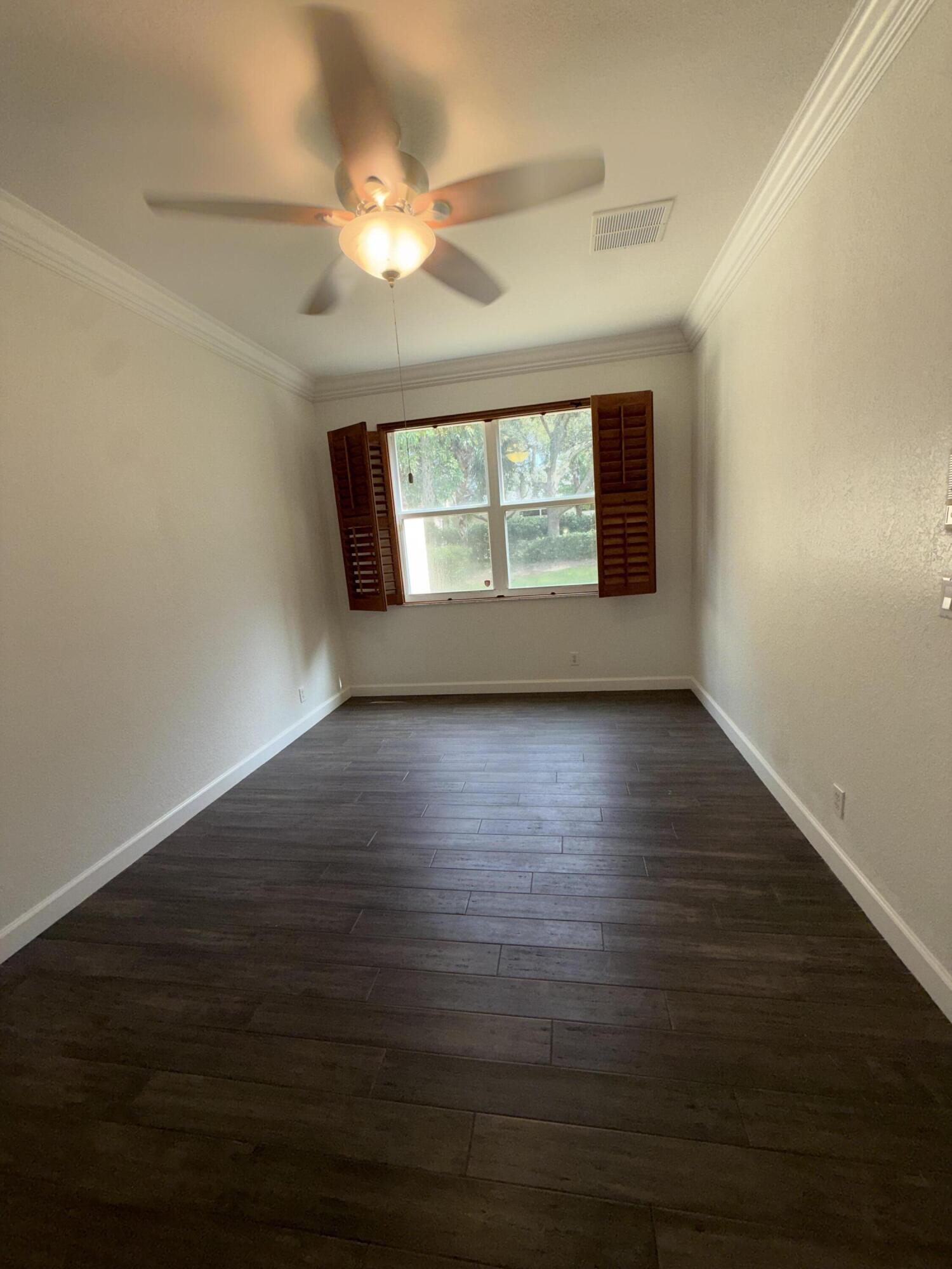 307 Berenger Walk Property Photo 18