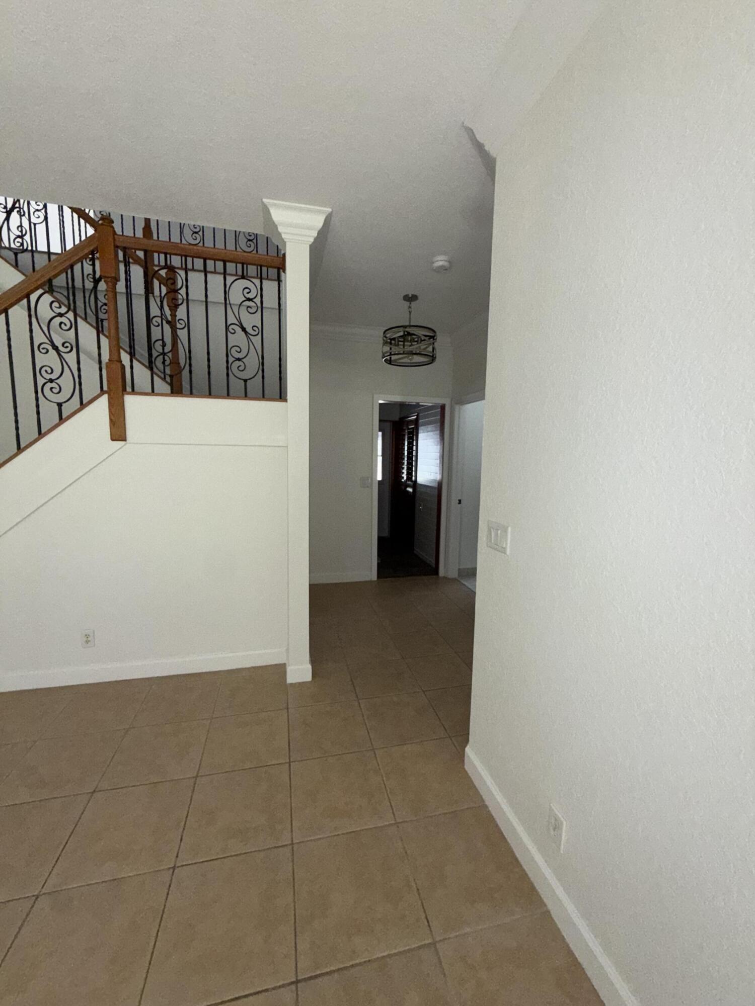307 Berenger Walk Property Photo 19