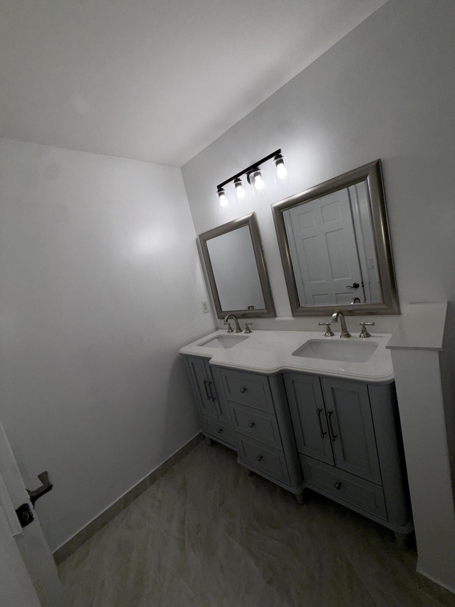 307 Berenger Walk Property Photo 23