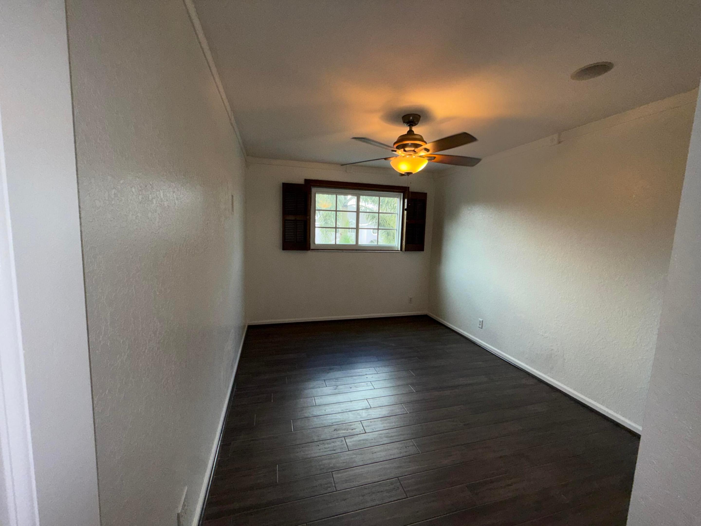 307 Berenger Walk Property Photo 26