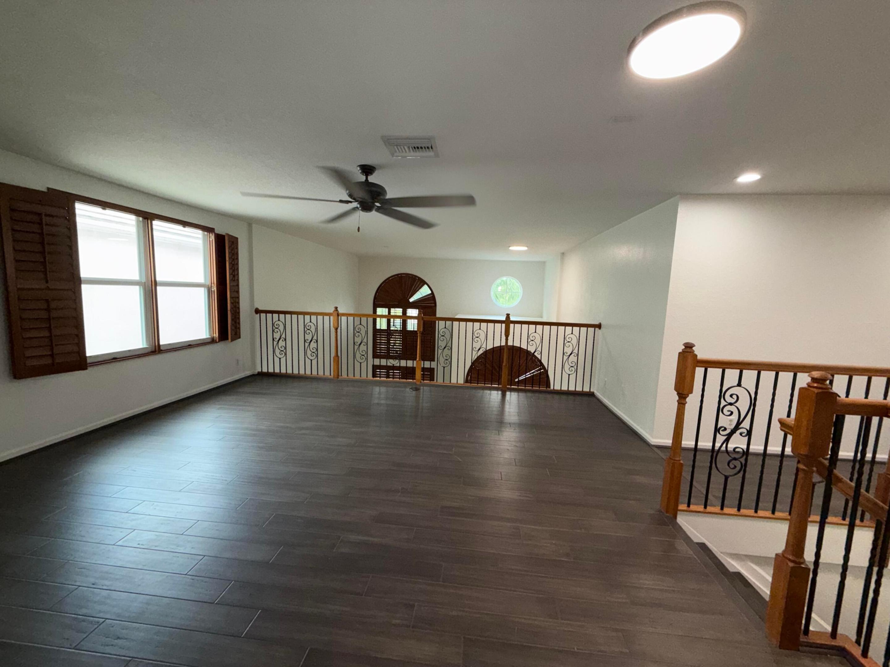 307 Berenger Walk Property Photo 33