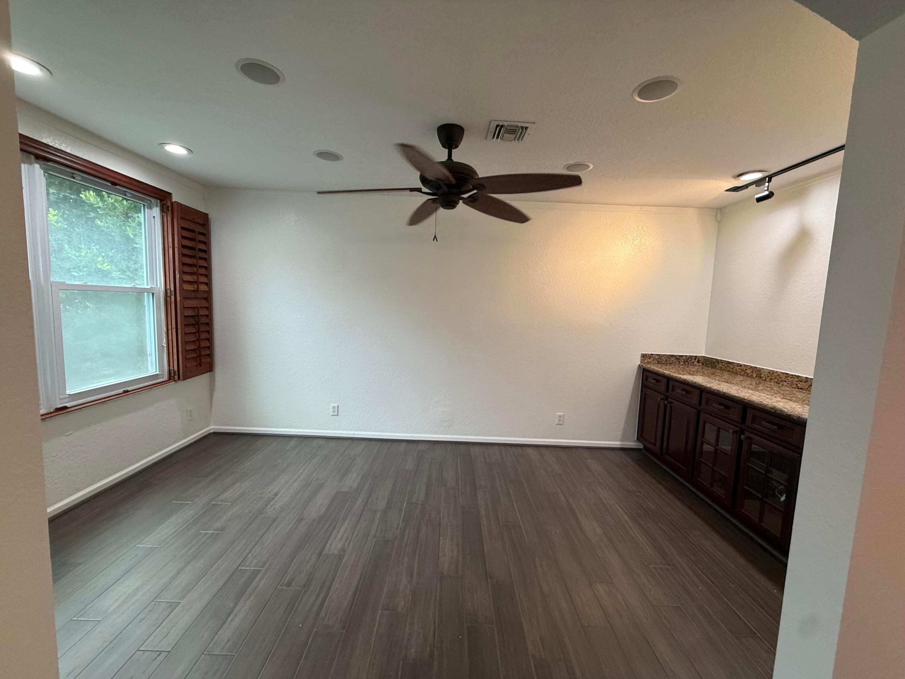 307 Berenger Walk Property Photo 36