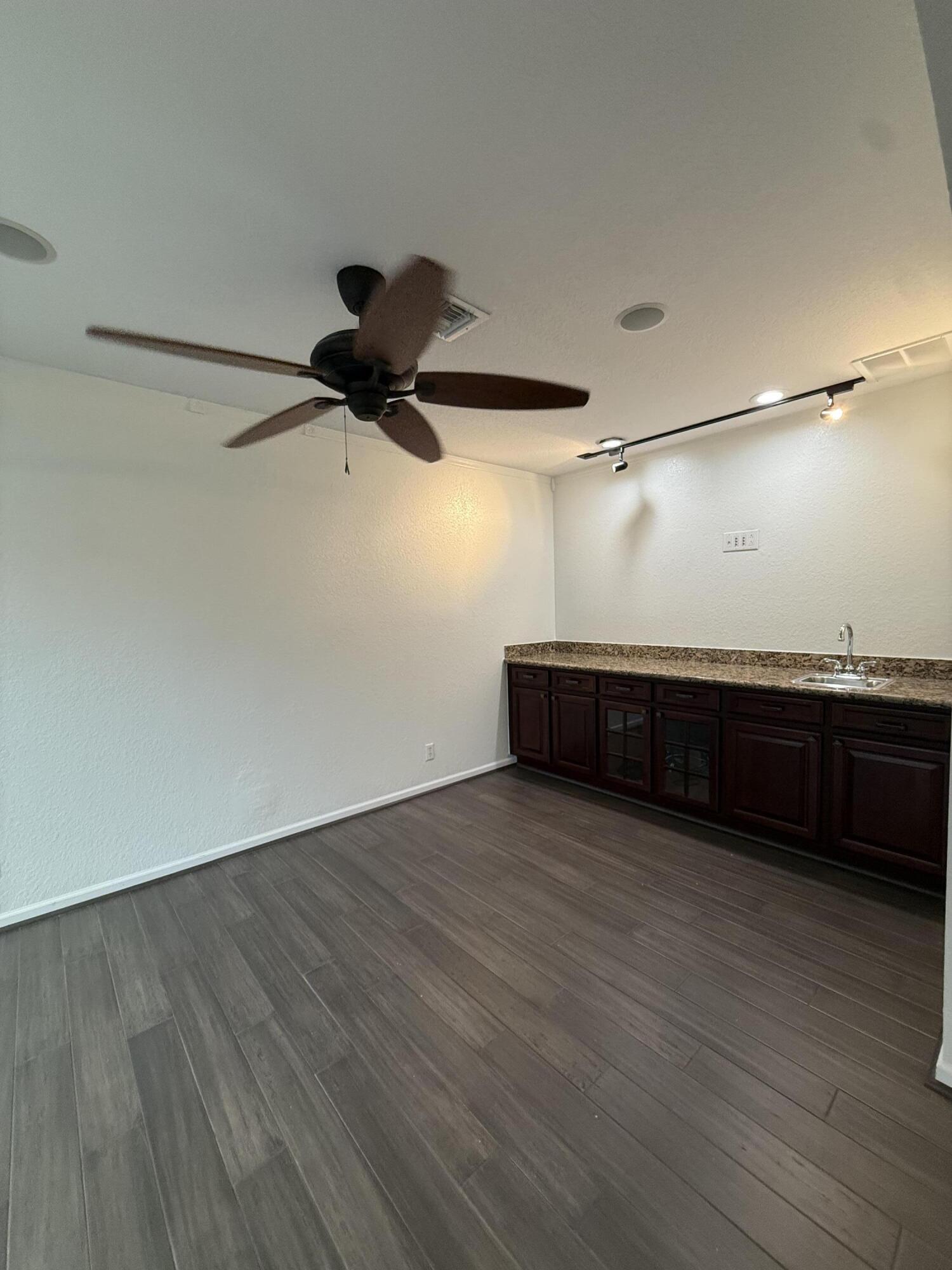 307 Berenger Walk Property Photo 37