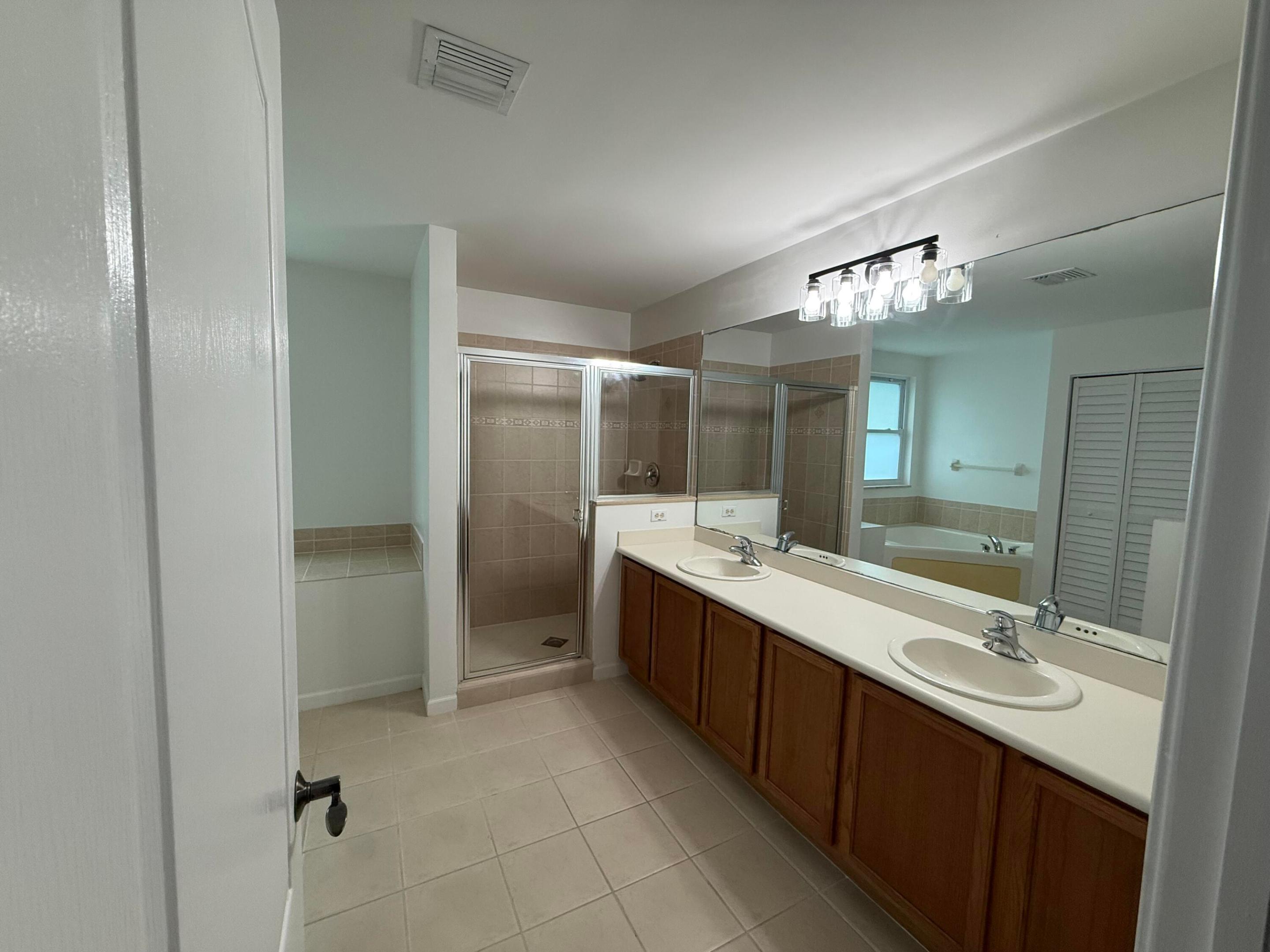 307 Berenger Walk Property Photo 42