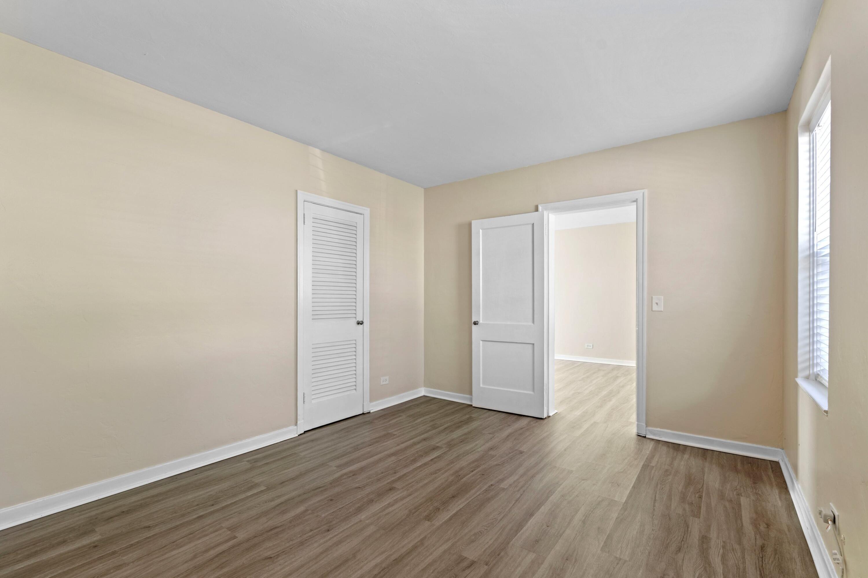 90 Se 5th Avenue Property Photo 4