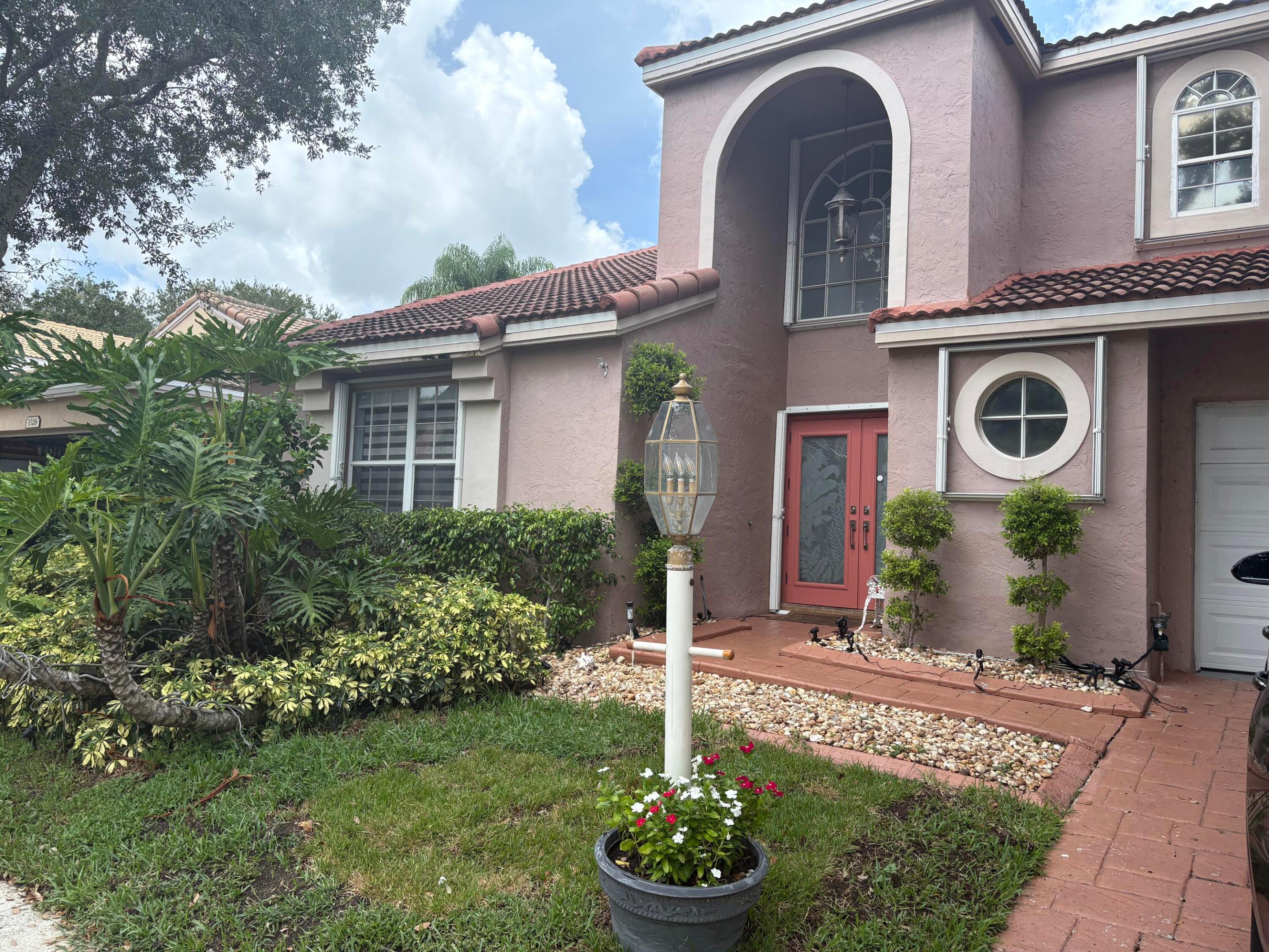 1025 Siena Oaks Circle W Property Photo 1