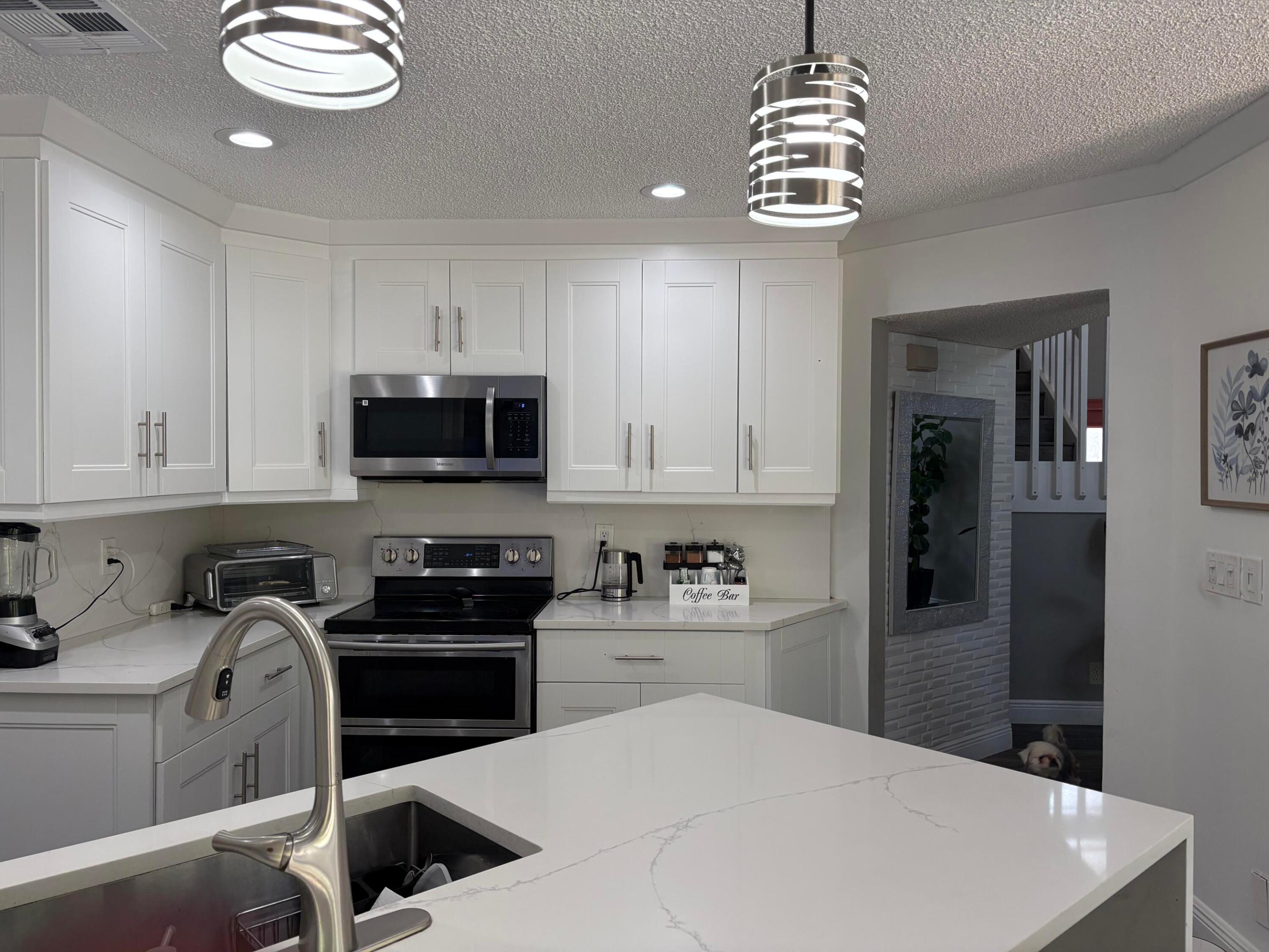 1025 Siena Oaks Circle W Property Photo 5