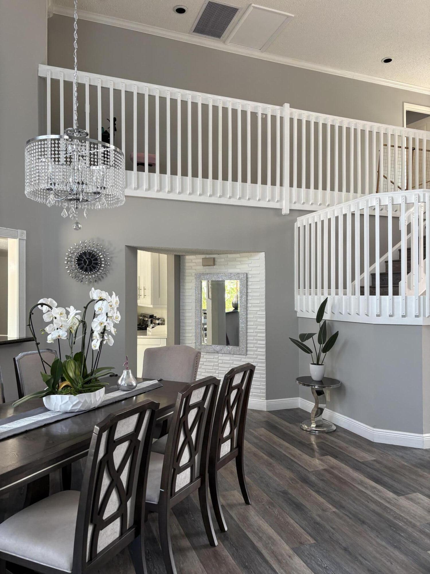 1025 Siena Oaks Circle W Property Photo 6