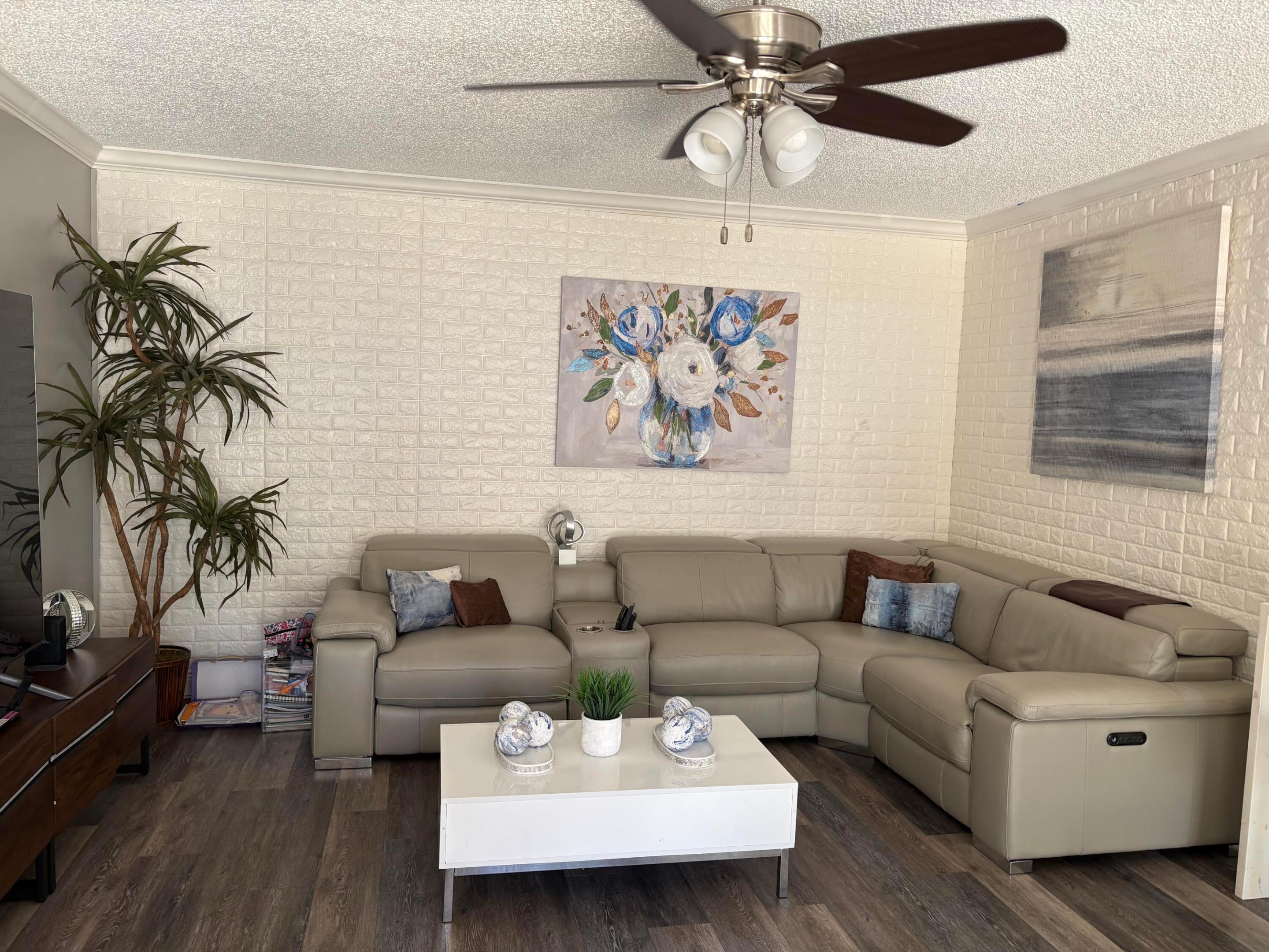1025 Siena Oaks Circle W Property Photo 17