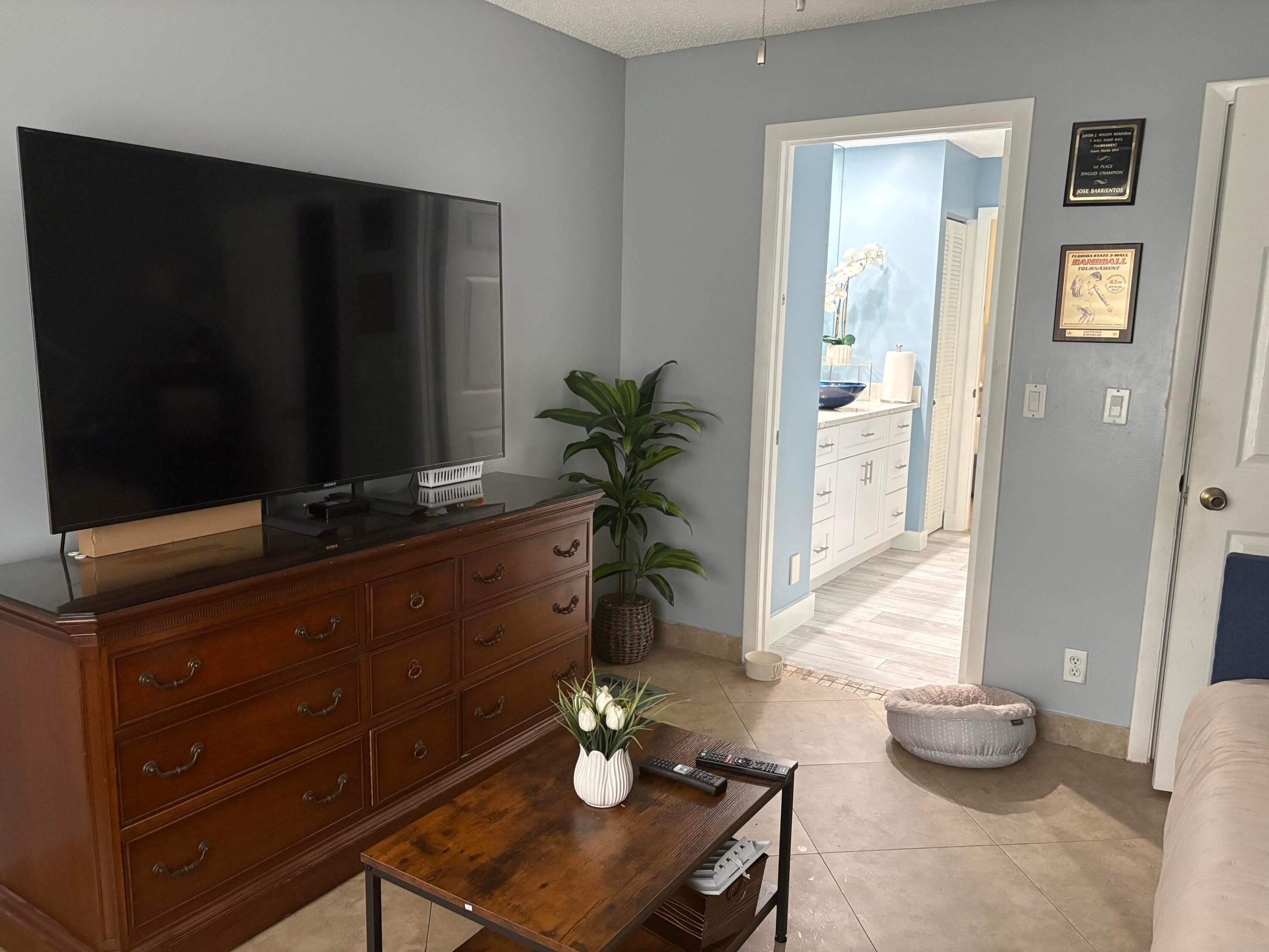 1025 Siena Oaks Circle W Property Photo 21