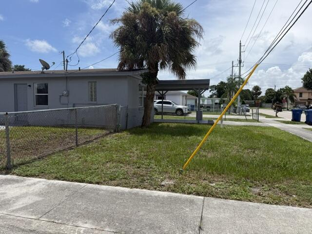 1528 Avenue S Property Photo 3