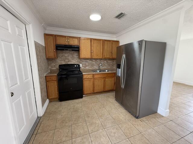 1528 Avenue S Property Photo 4