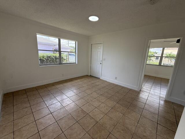 1528 Avenue S Property Photo 21