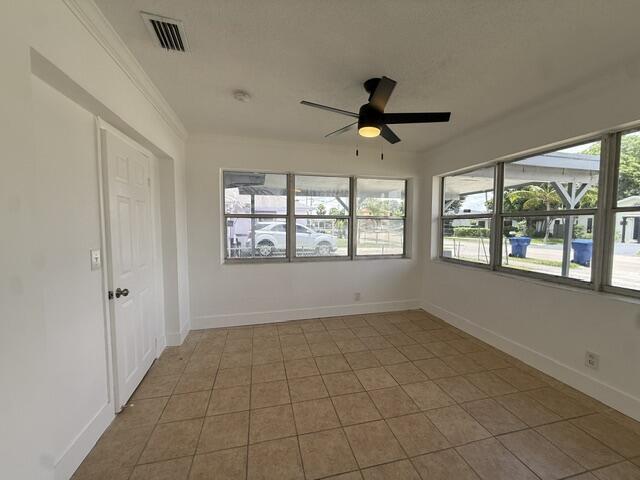 1528 Avenue S Property Photo 24