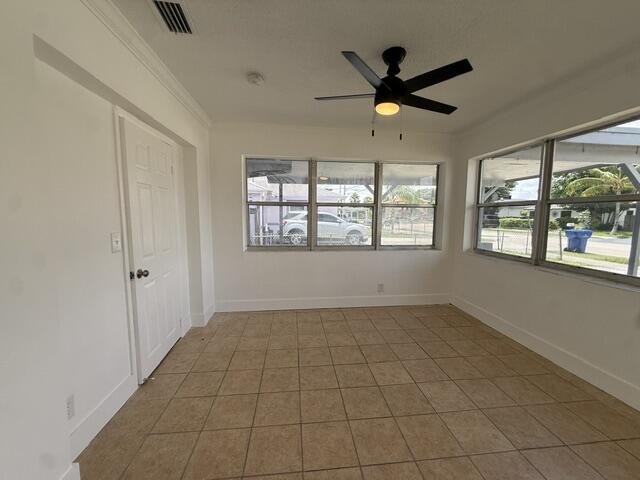 1528 Avenue S Property Photo 26