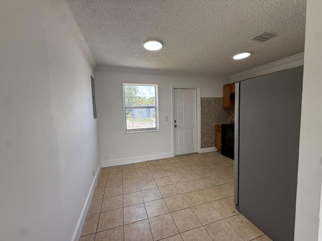 1528 Avenue S Property Photo 29