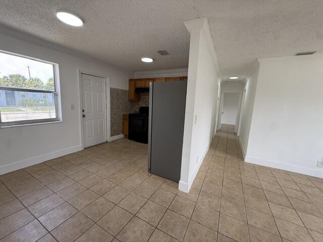 1528 Avenue S Property Photo 30