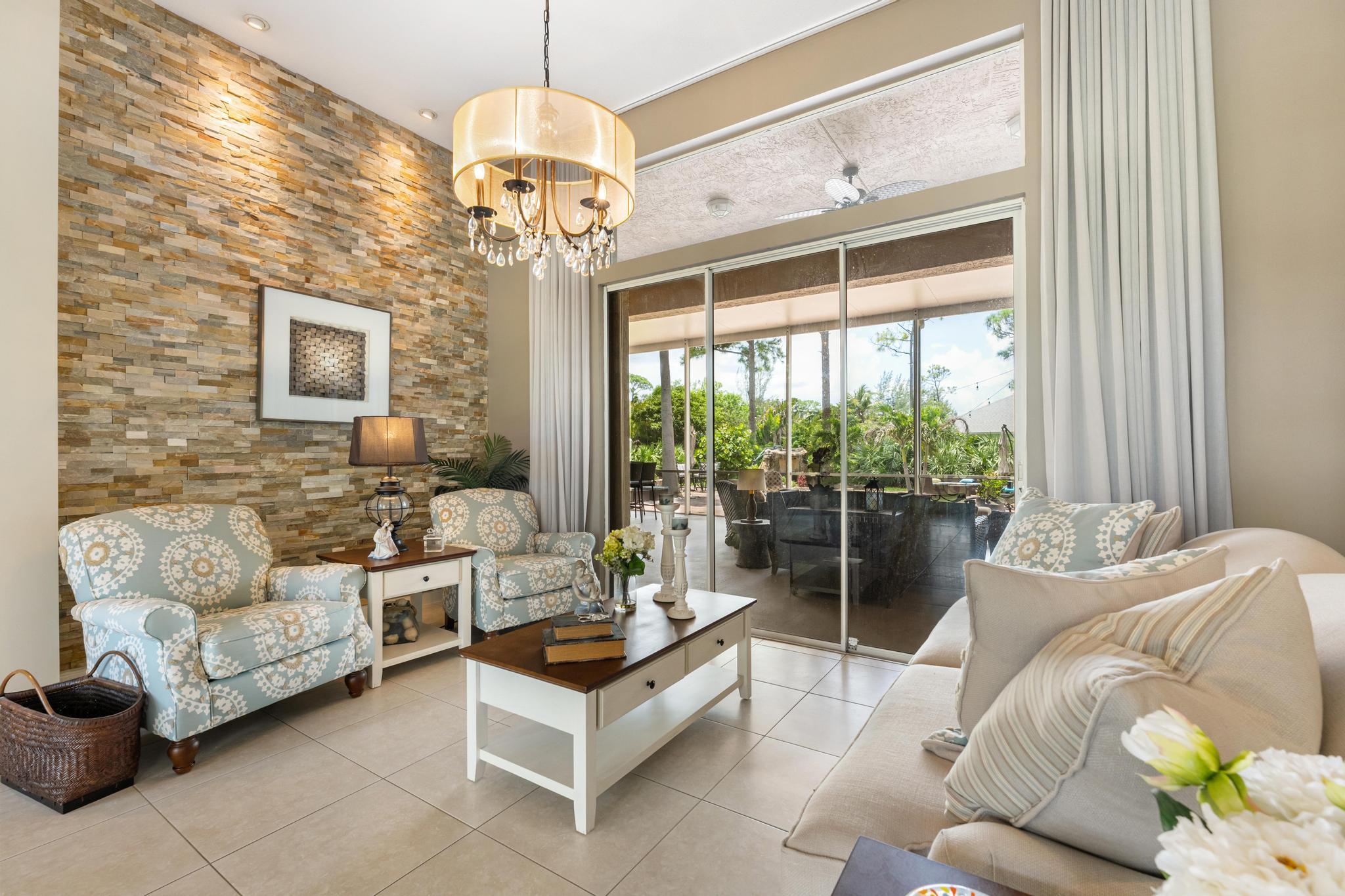 14042 88th Place N Property Photo 10