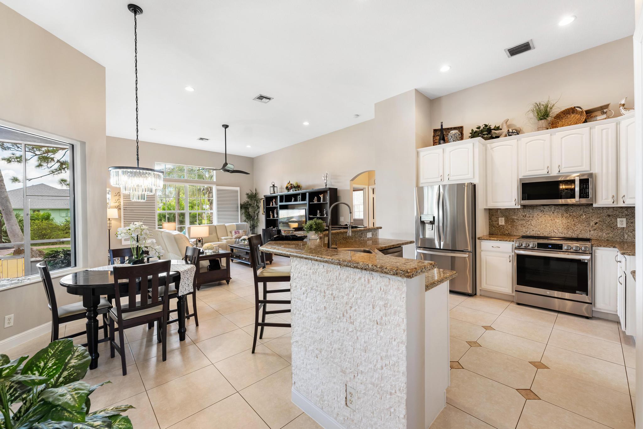 14042 88th Place N Property Photo 23